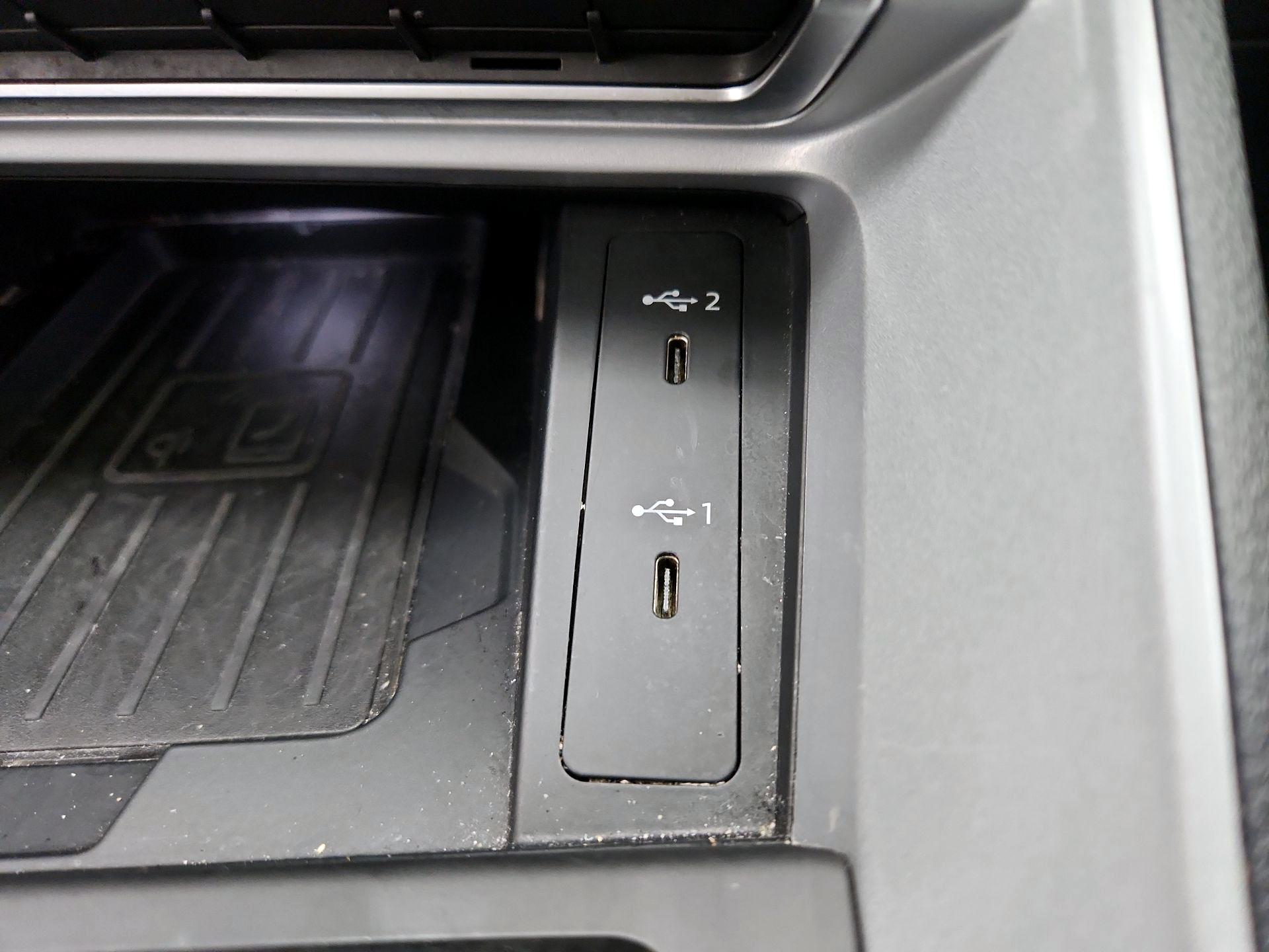 Thumbnail: 2024 Audi Q3 - 18