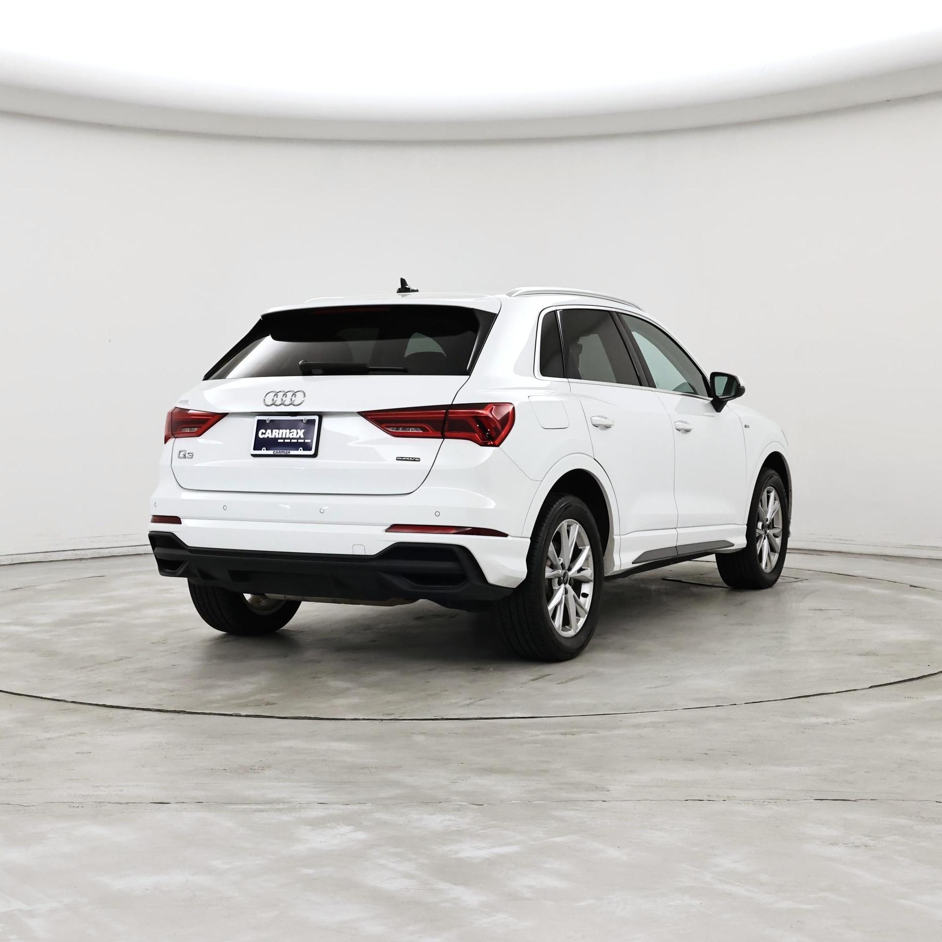 Thumbnail: 2024 Audi Q3 - 8