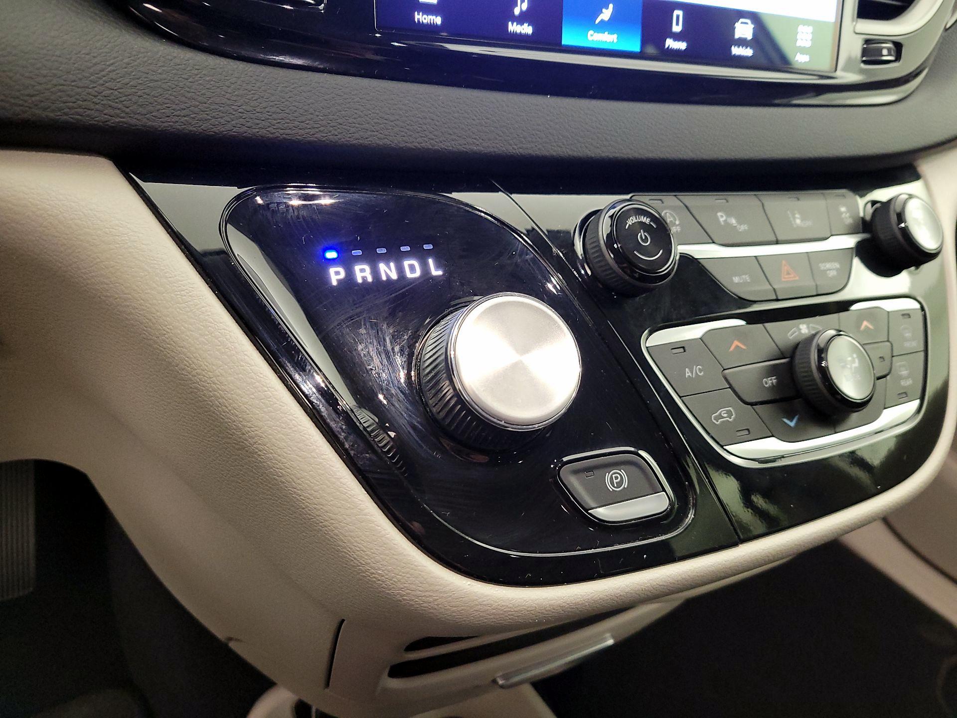 Thumbnail: 2024 Chrysler Pacifica - 17