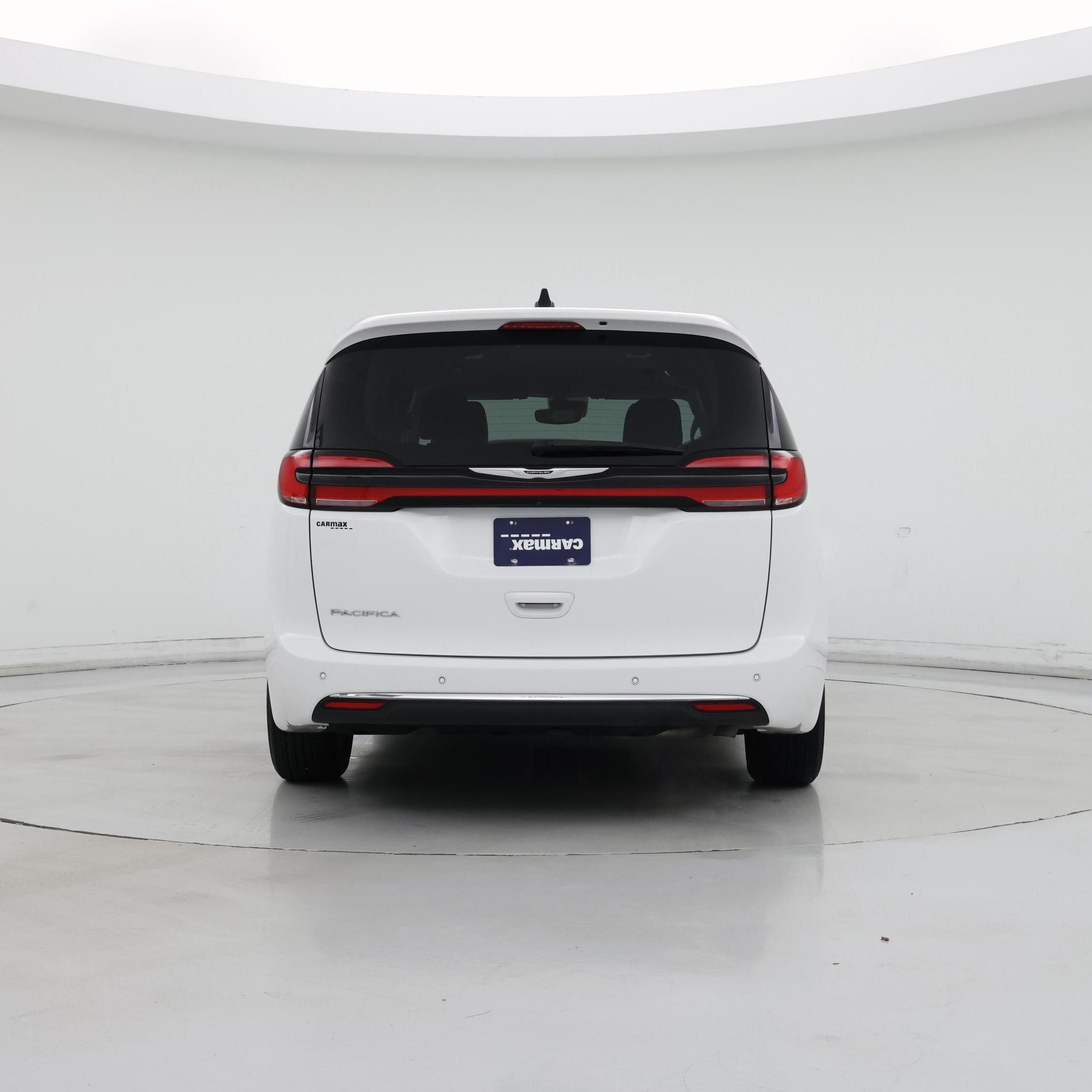 Thumbnail: 2024 Chrysler Pacifica - 6