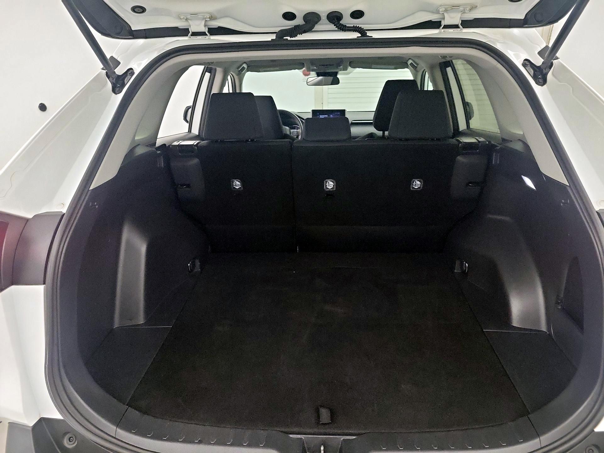 Thumbnail: 2024 Toyota RAV4 - 18