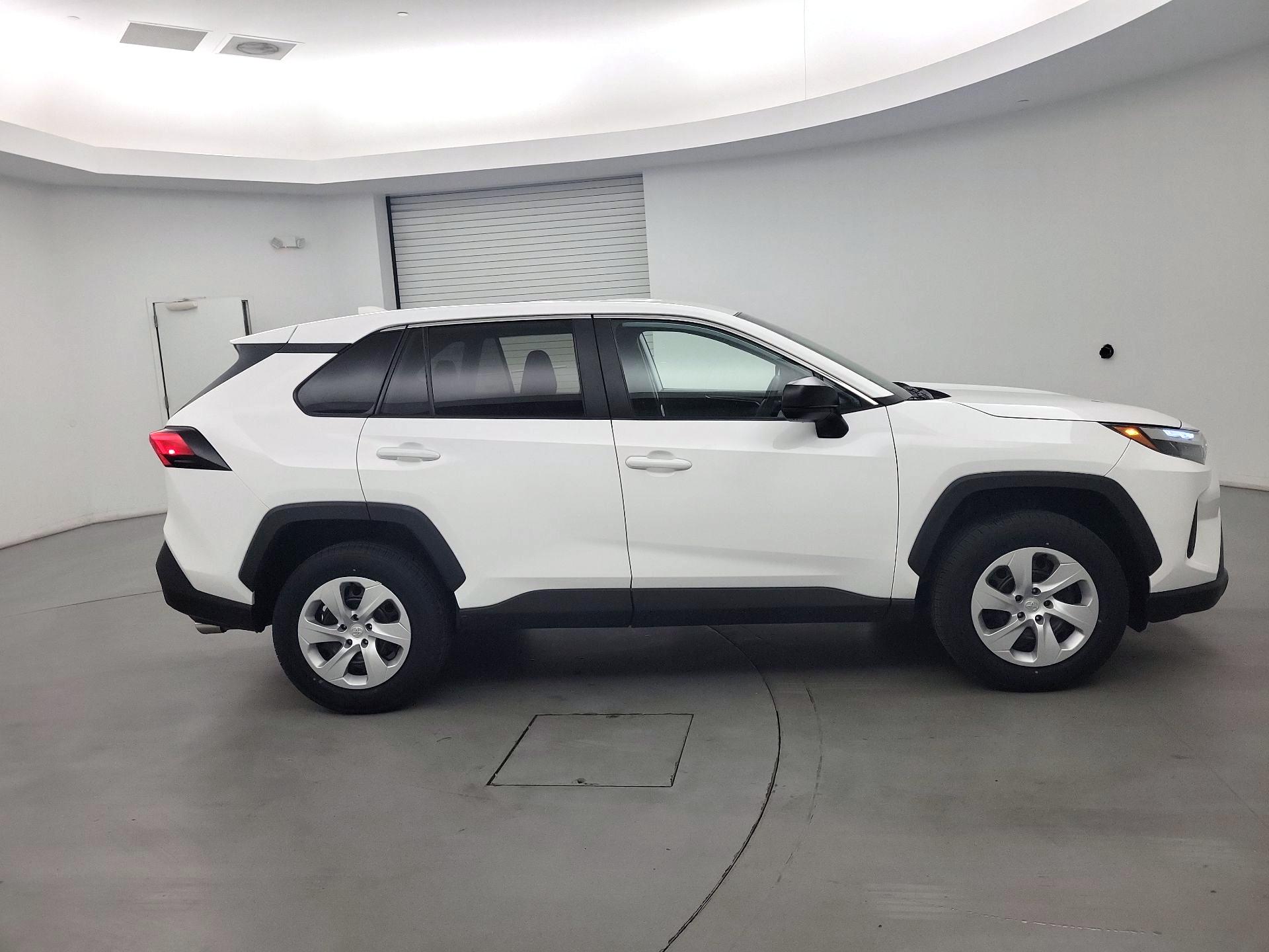 Thumbnail: 2024 Toyota RAV4 - 4