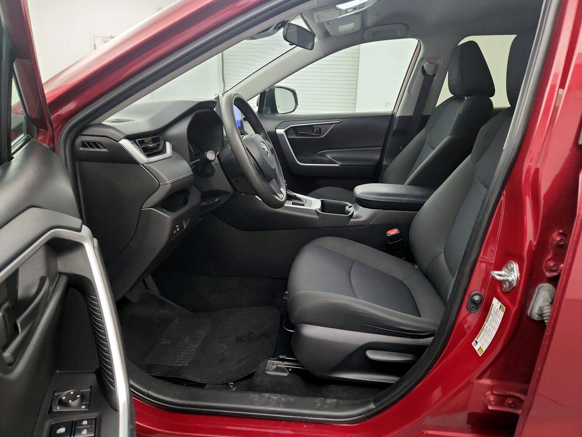 Thumbnail: 2024 Toyota RAV4 - 9