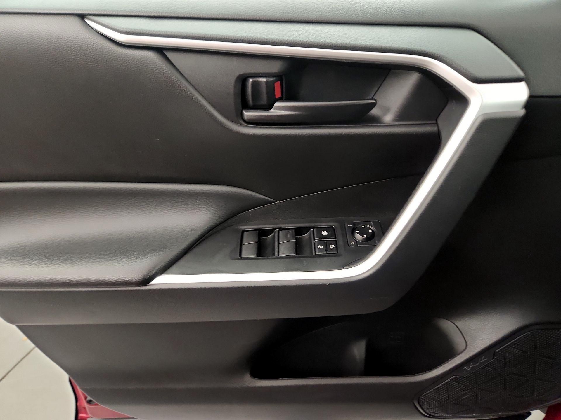 Thumbnail: 2024 Toyota RAV4 - 10