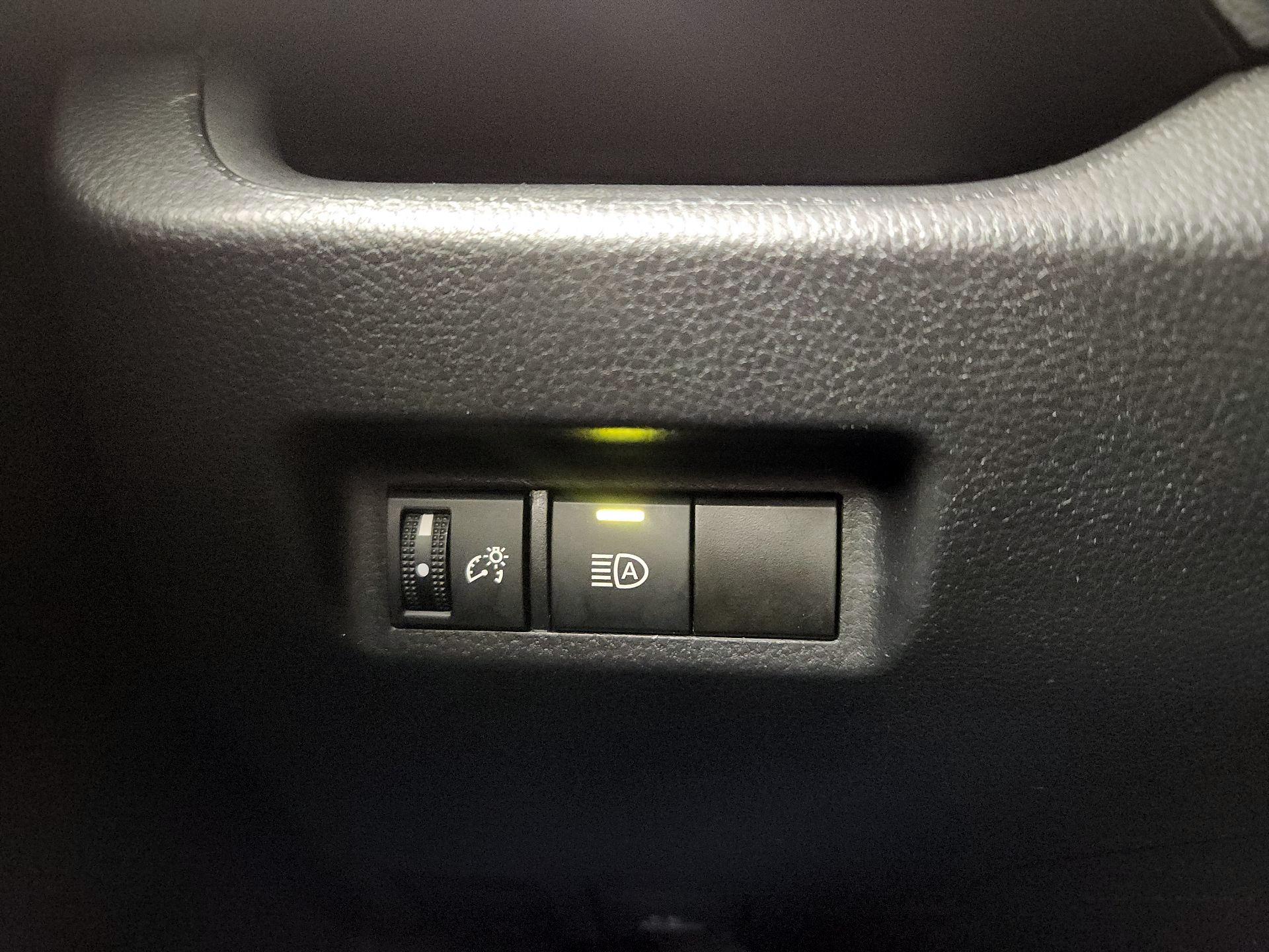 Thumbnail: 2024 Toyota RAV4 - 11