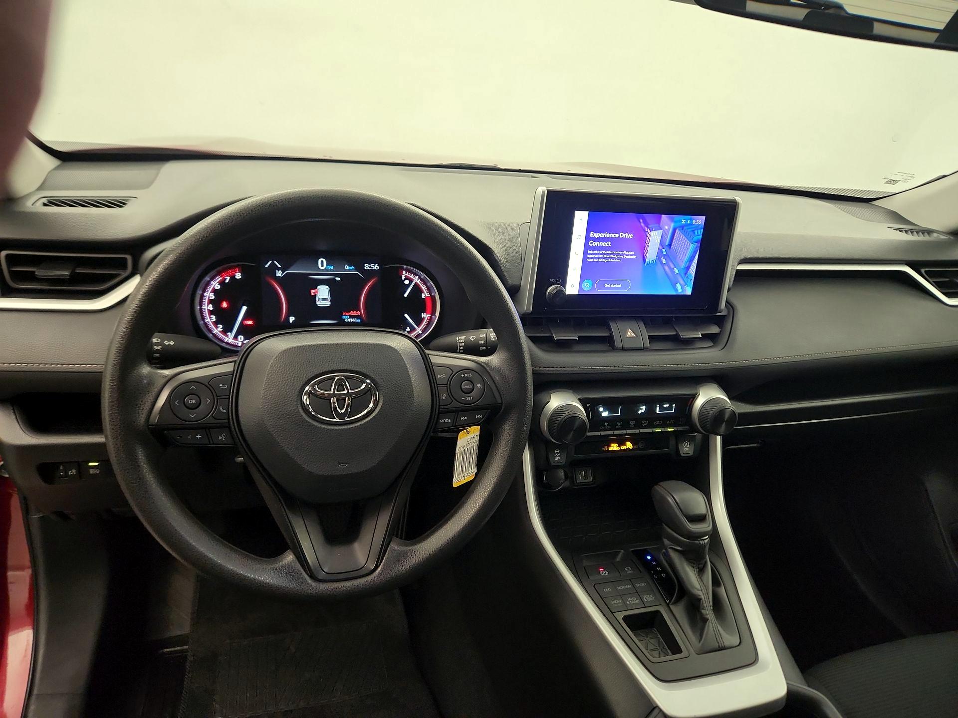 Thumbnail: 2024 Toyota RAV4 - 8