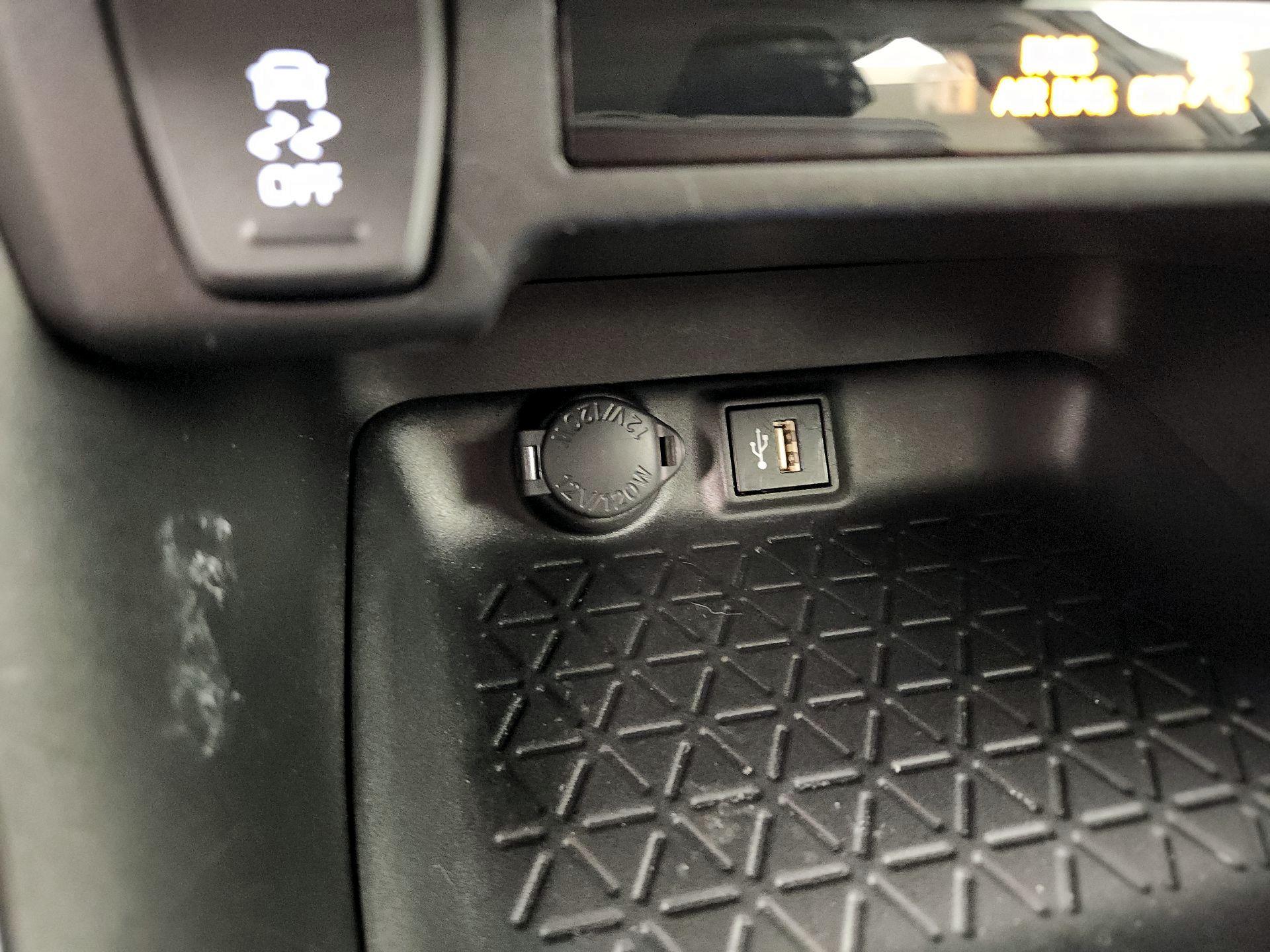 Thumbnail: 2024 Toyota RAV4 - 15