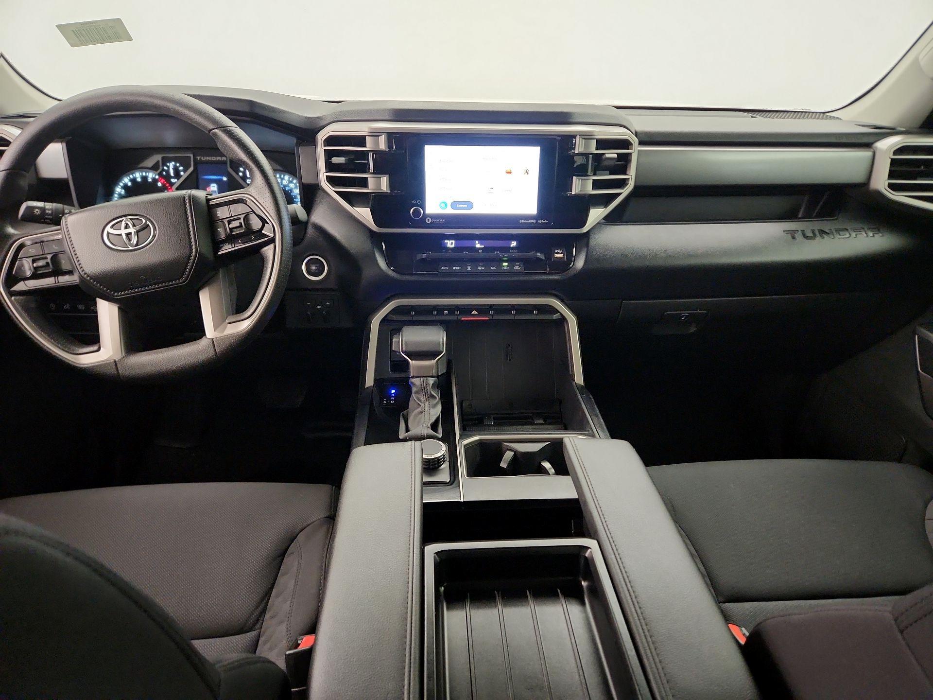 Thumbnail: 2024 Toyota Tundra - 9