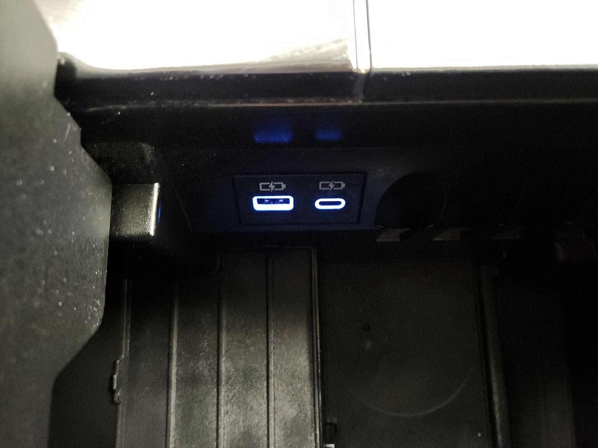 Thumbnail: 2024 Toyota Tundra - 18