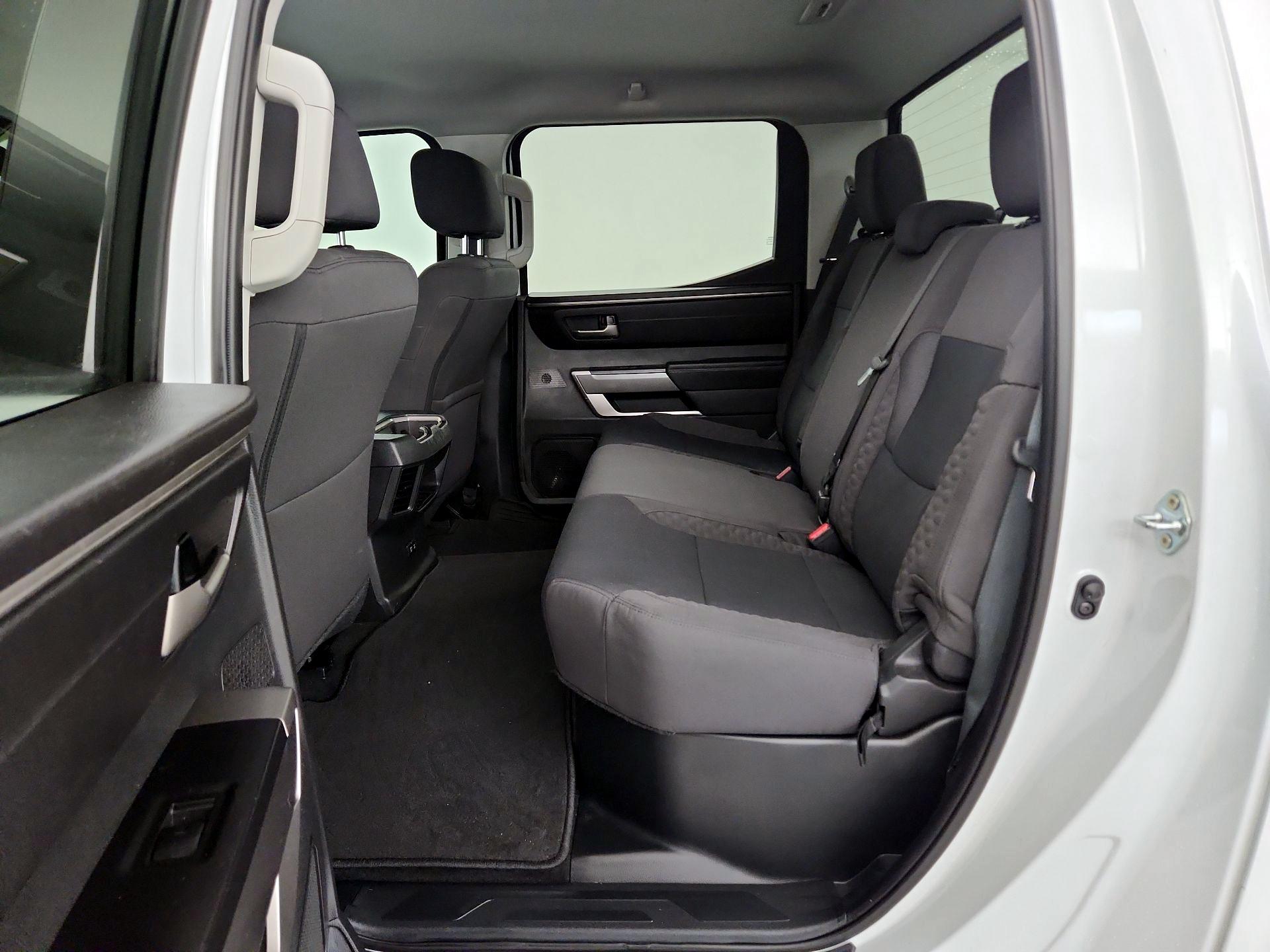 Thumbnail: 2024 Toyota Tundra - 19