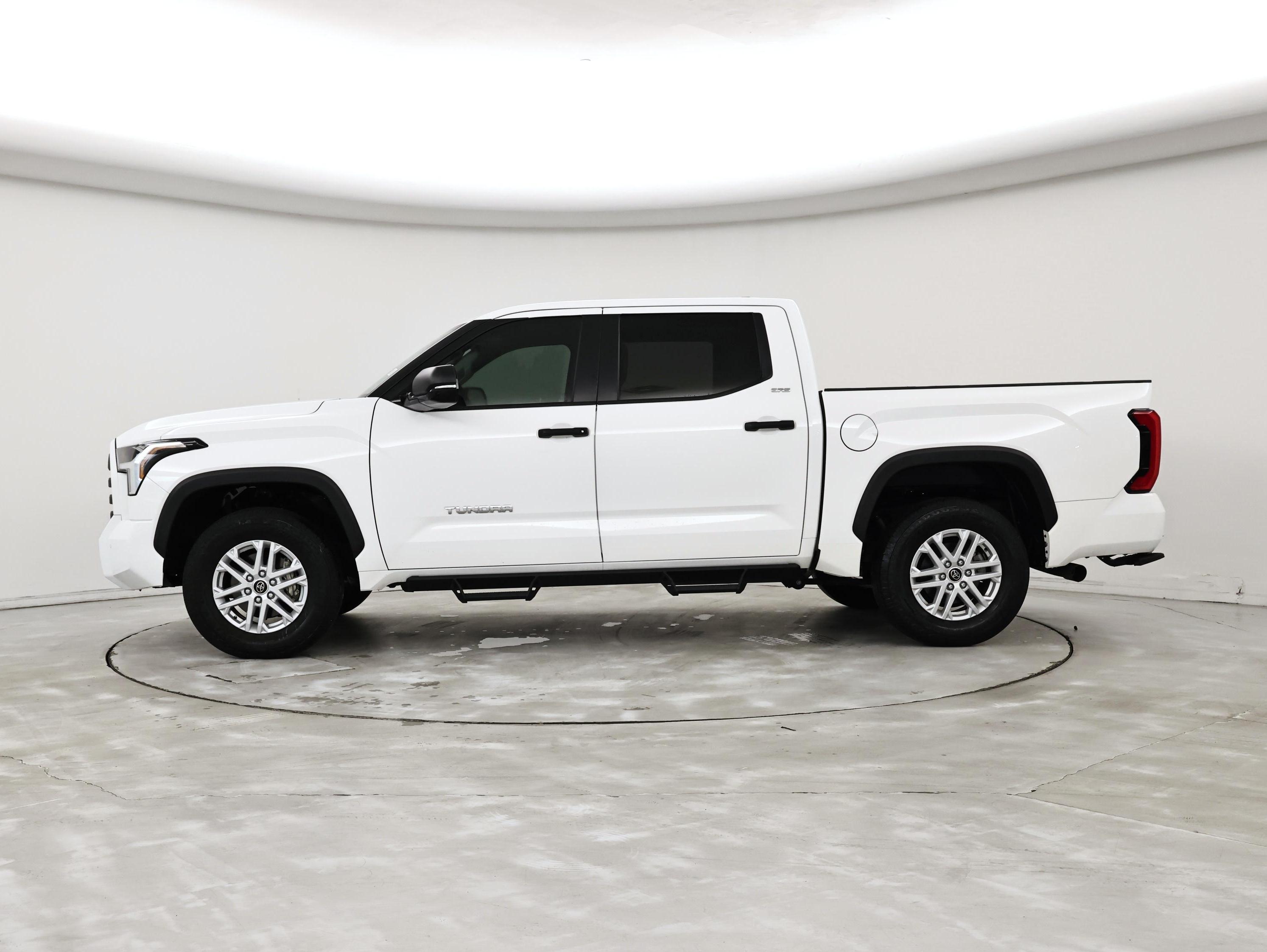 Thumbnail: 2024 Toyota Tundra - 3