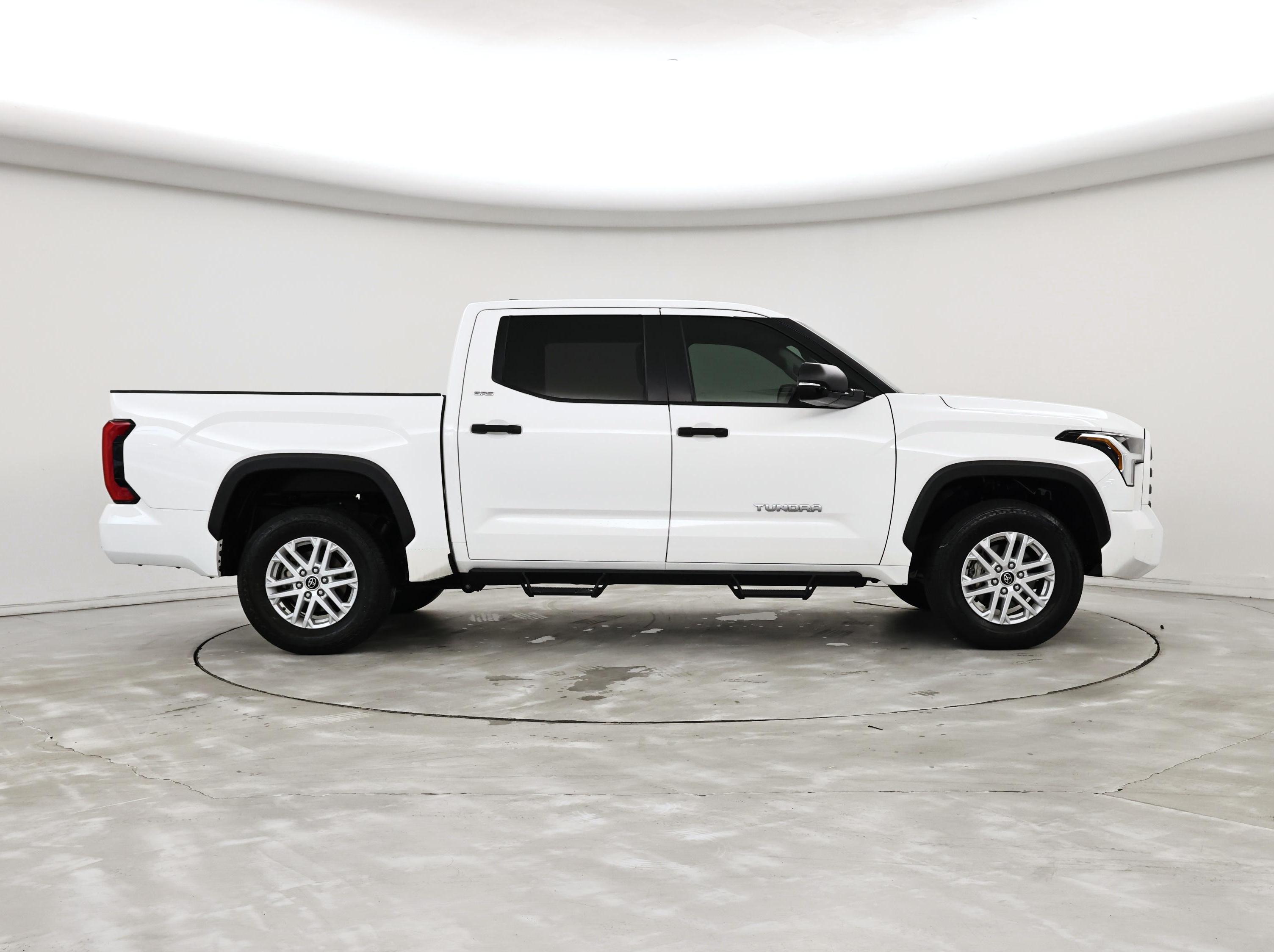 Thumbnail: 2024 Toyota Tundra - 7