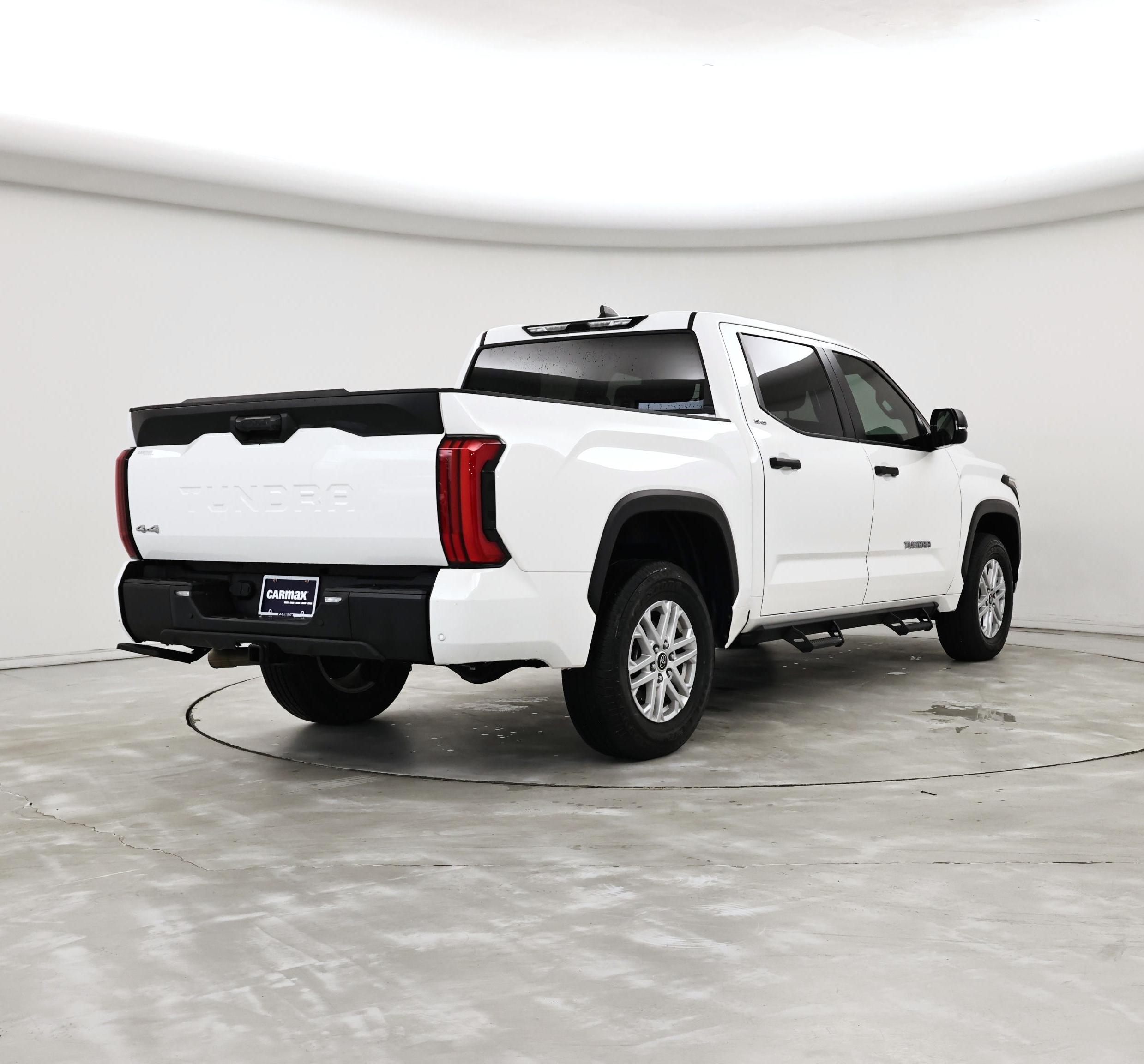 Thumbnail: 2024 Toyota Tundra - 8