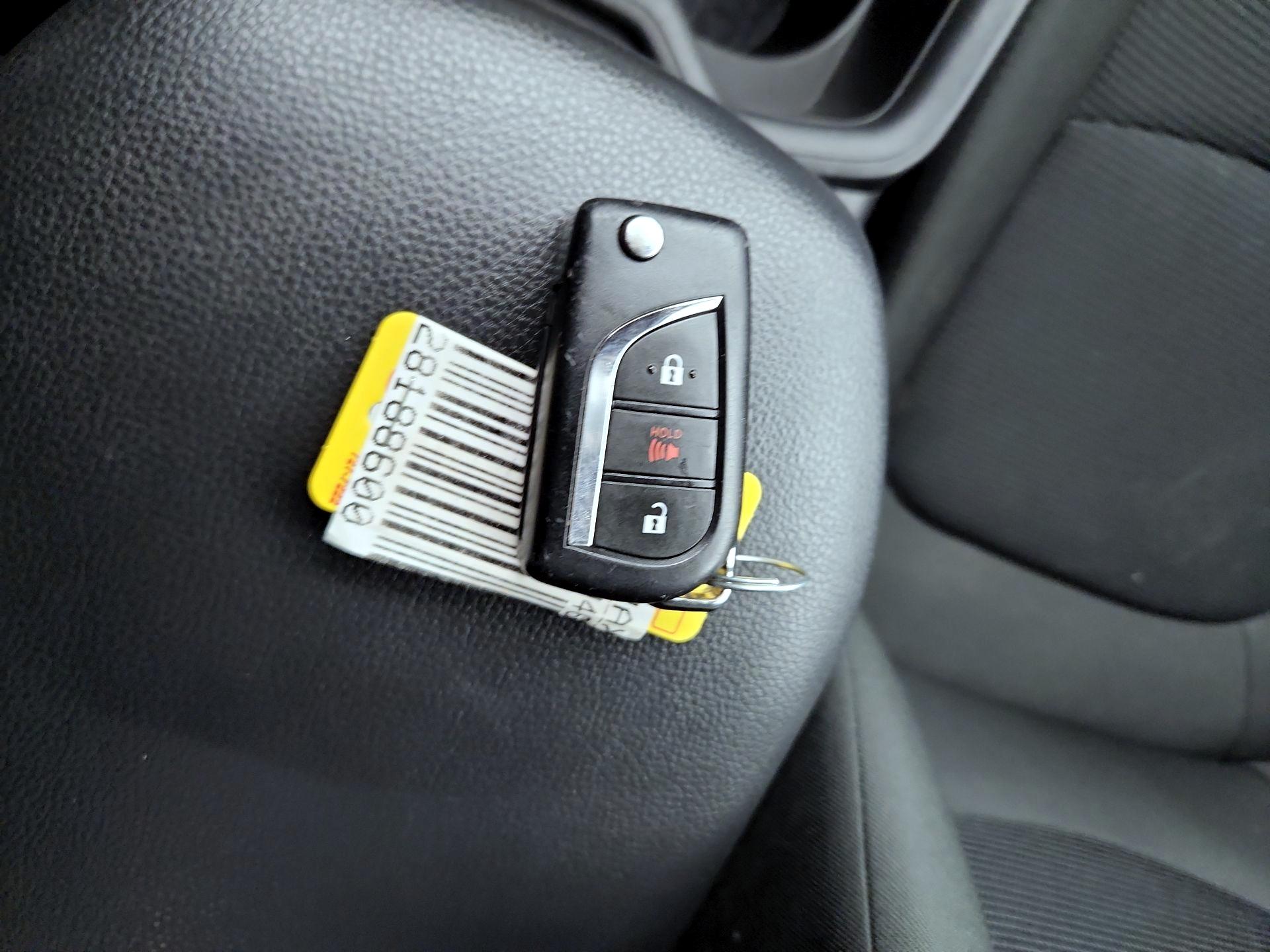 Thumbnail: 2024 Toyota RAV4 - 20