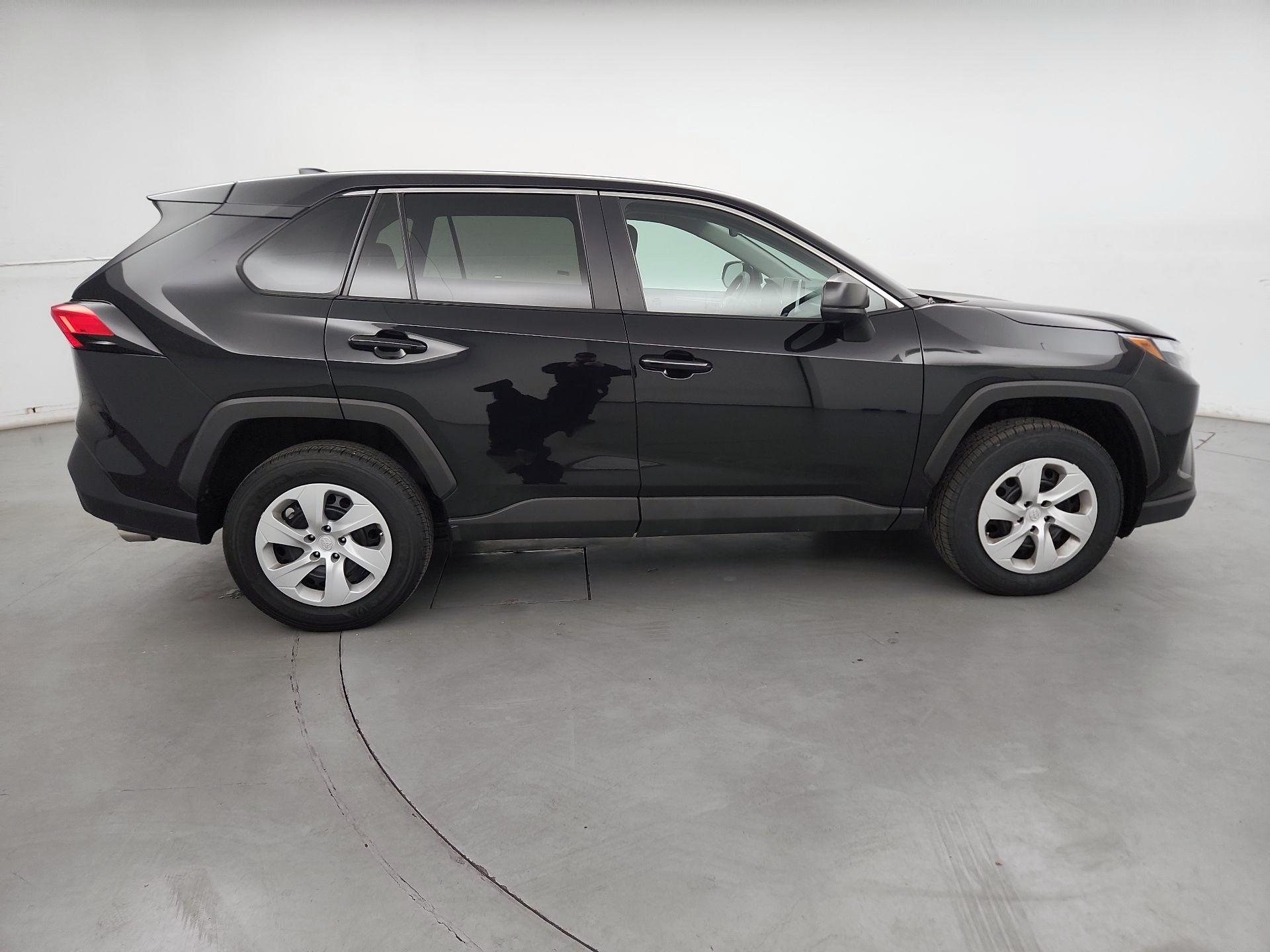 Thumbnail: 2024 Toyota RAV4 - 4