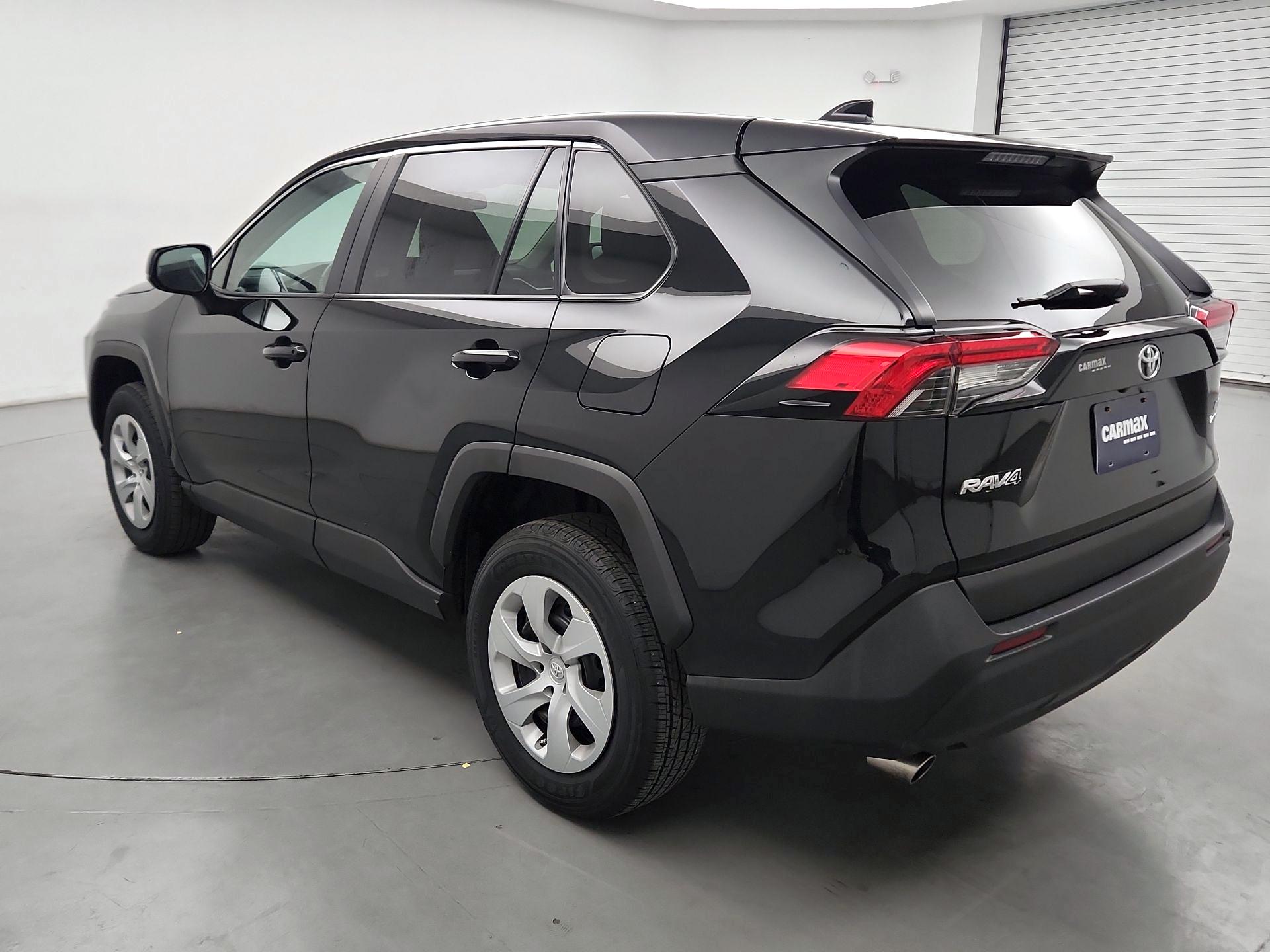 Thumbnail: 2024 Toyota RAV4 - 7