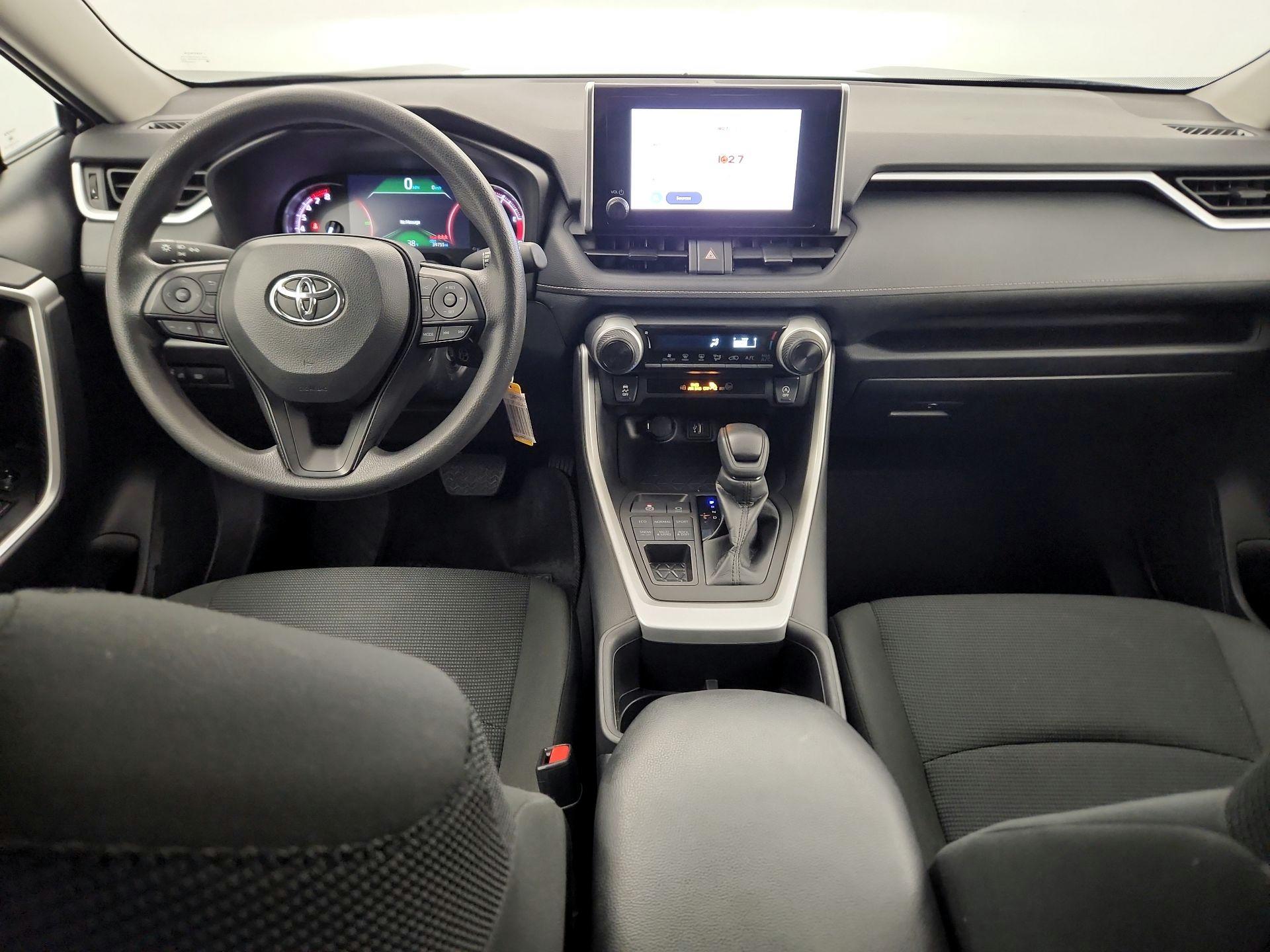 Thumbnail: 2024 Toyota RAV4 - 8