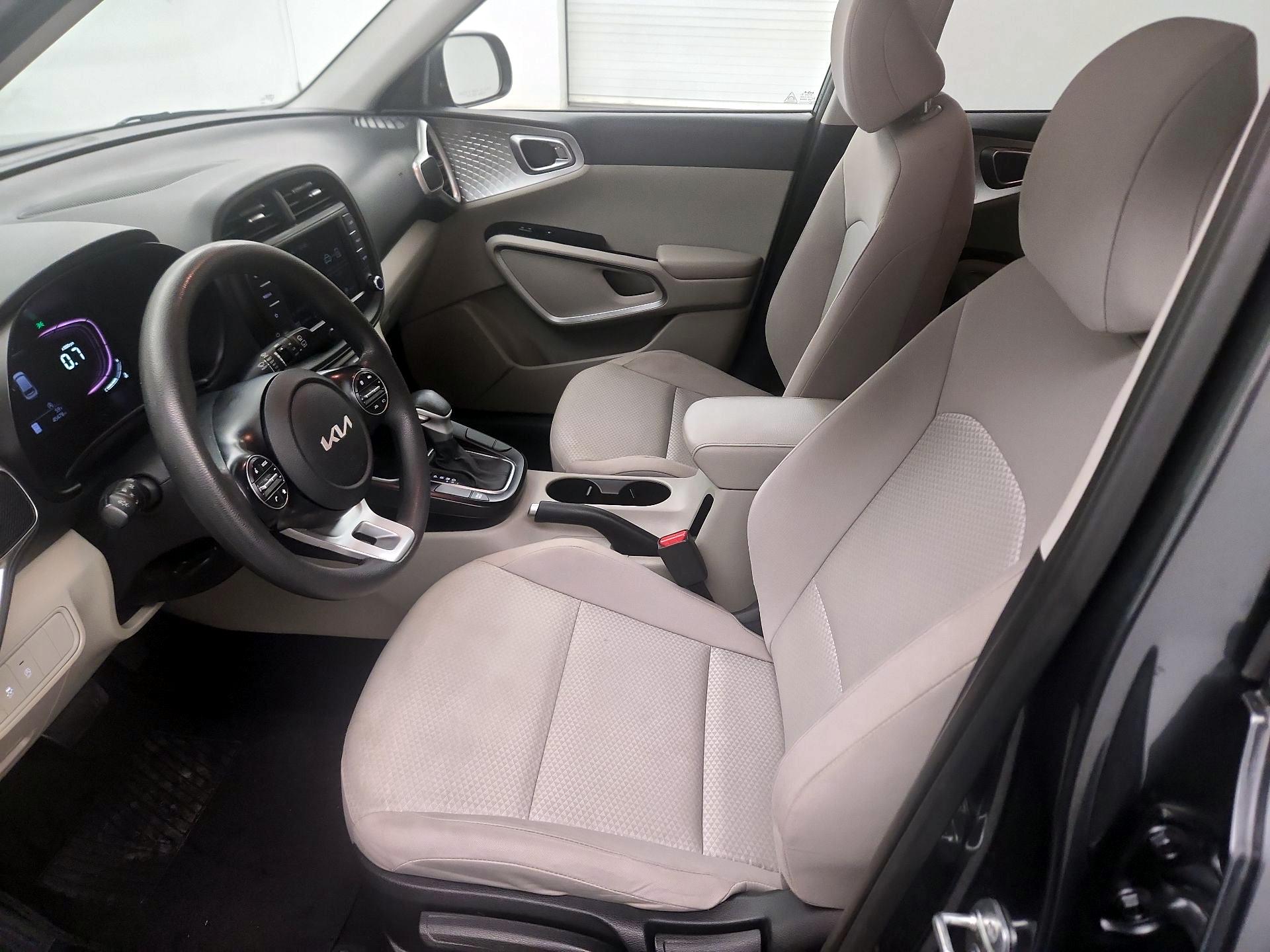 Thumbnail: 2023 Kia Soul - 11