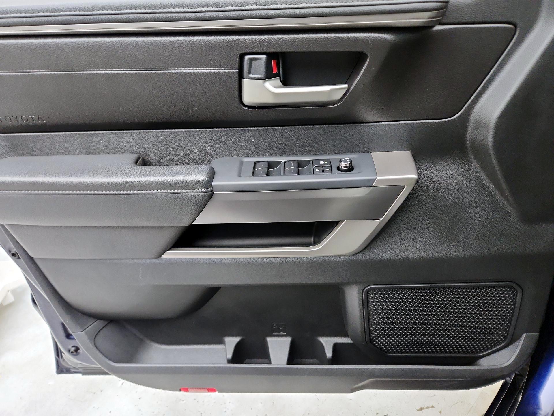 Thumbnail: 2022 Toyota Tundra - 12