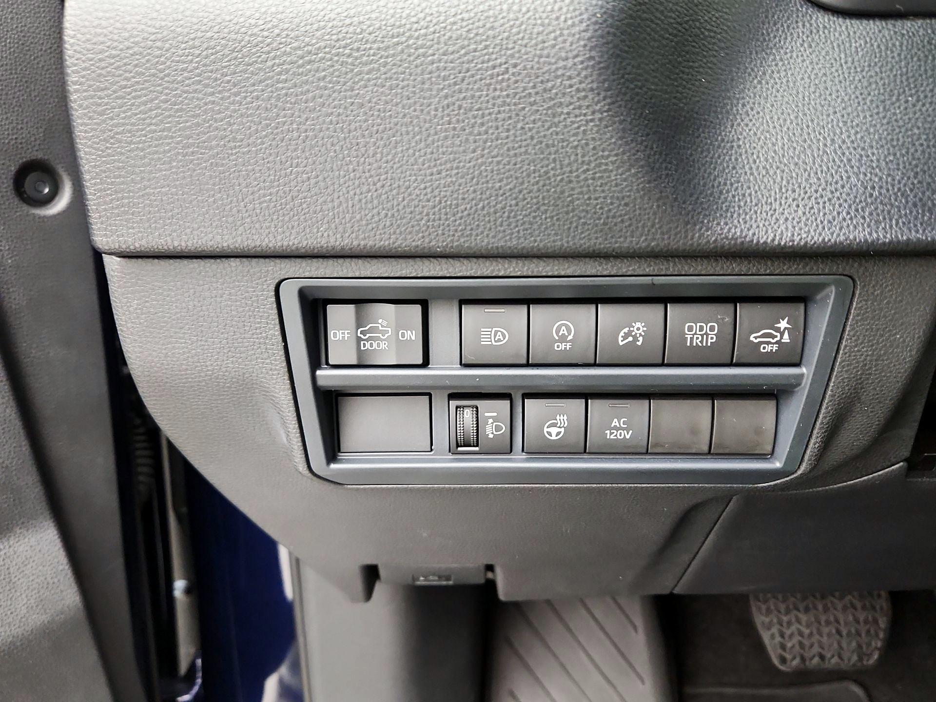 Thumbnail: 2022 Toyota Tundra - 13