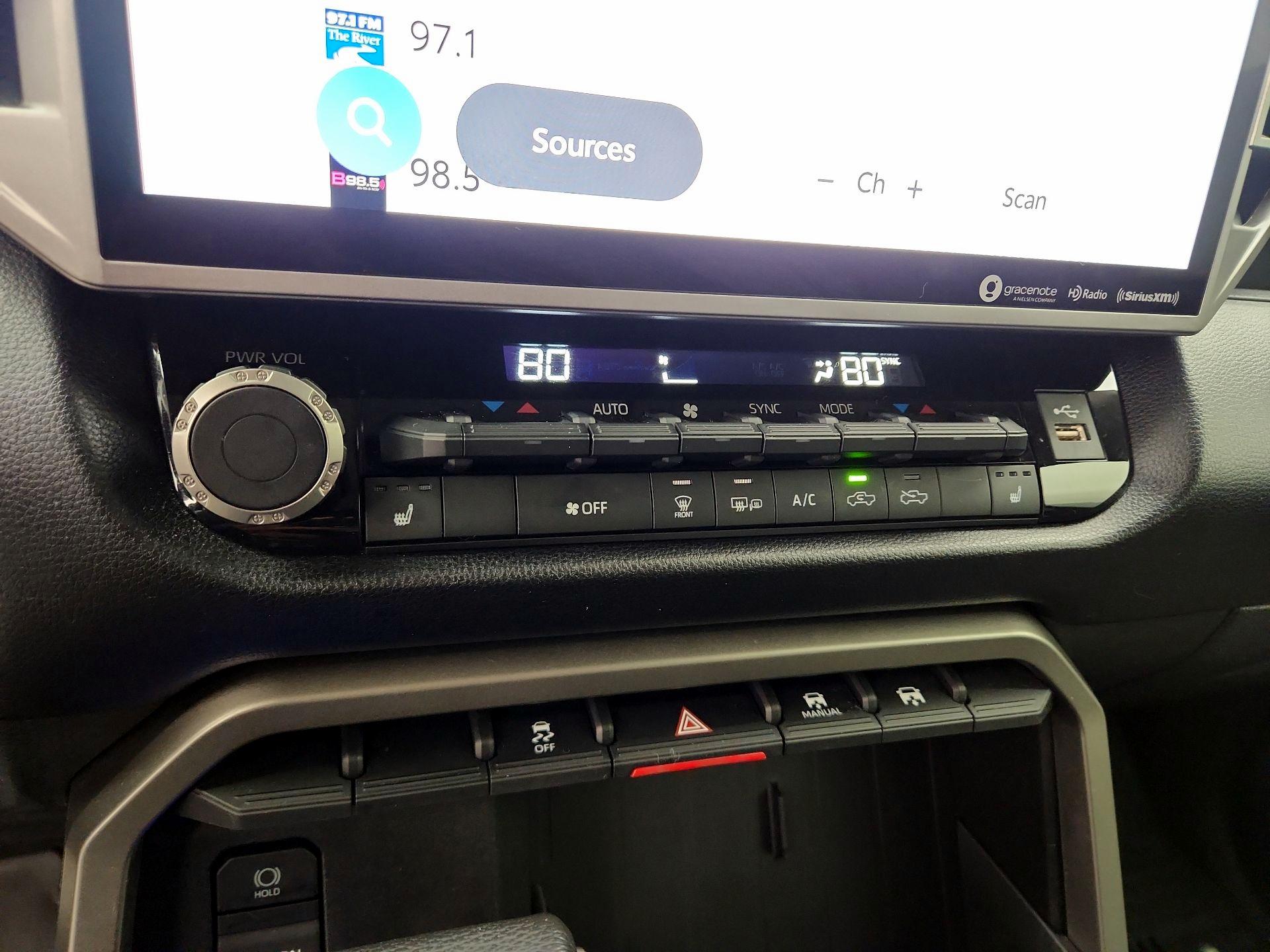 Thumbnail: 2022 Toyota Tundra - 16