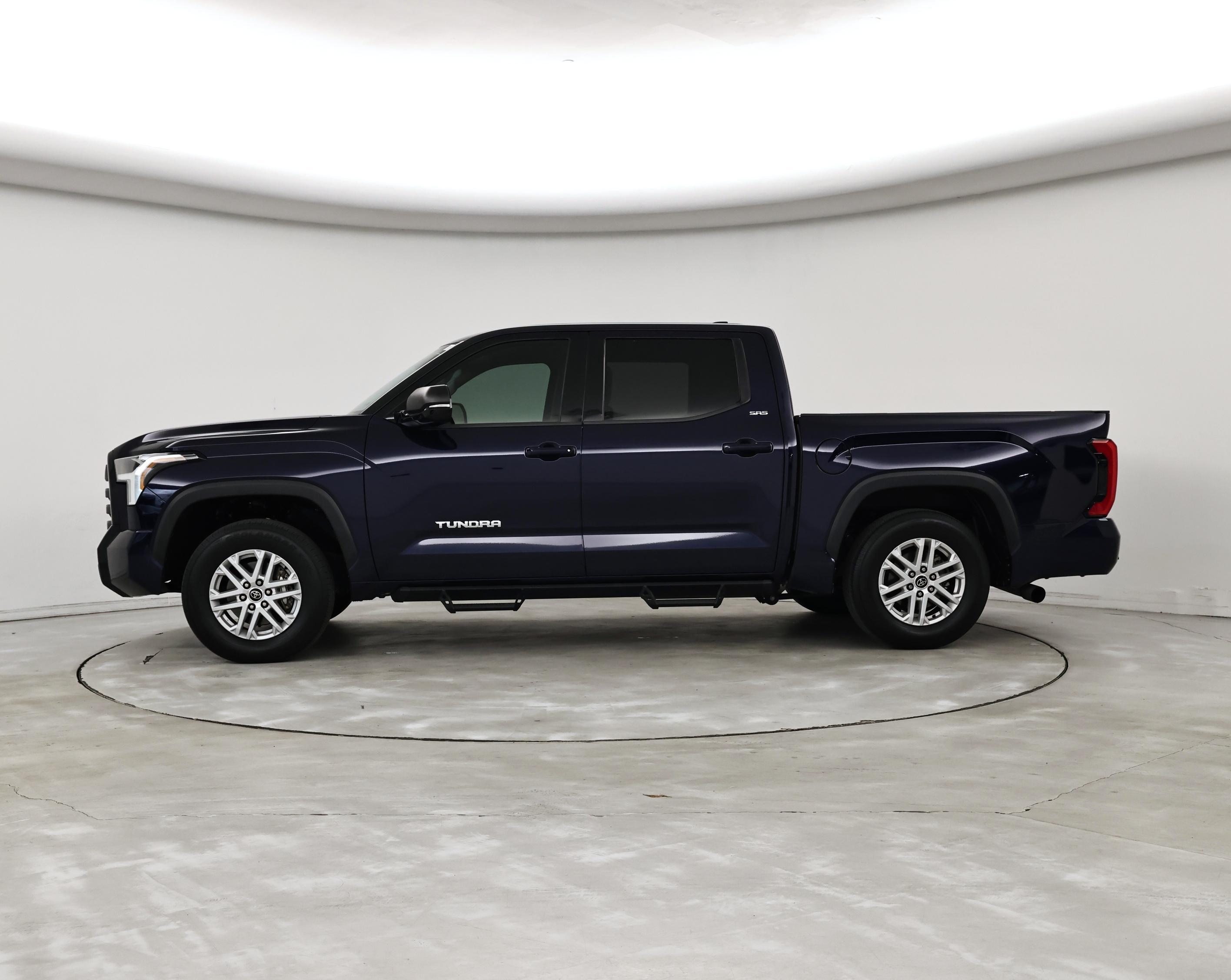 Thumbnail: 2022 Toyota Tundra - 3