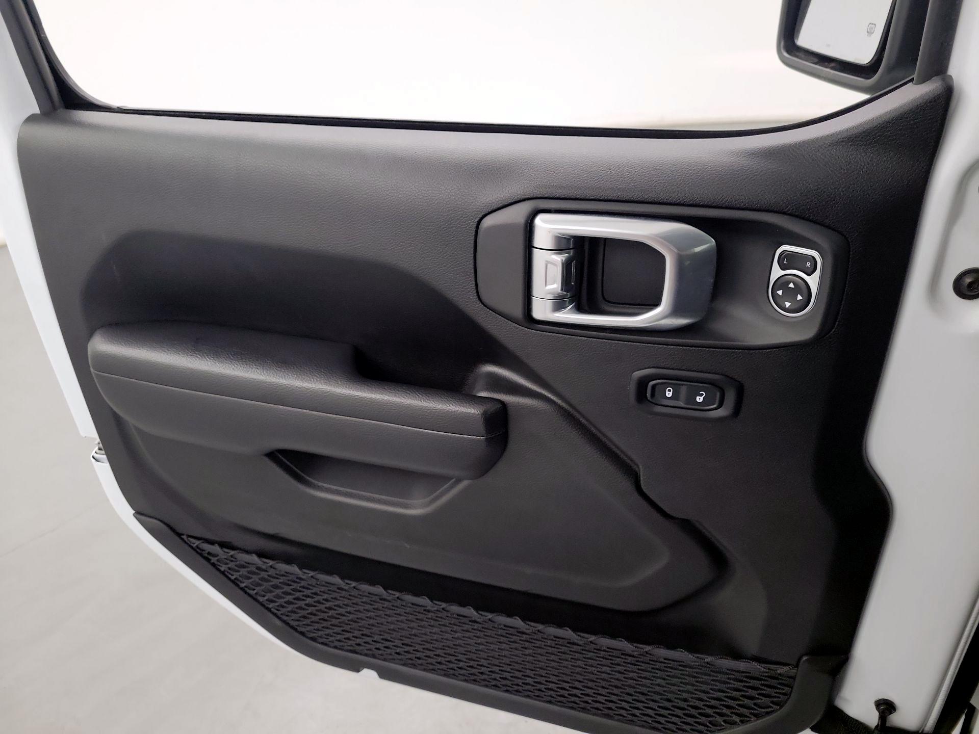 Thumbnail: 2024 Jeep Wrangler - 10