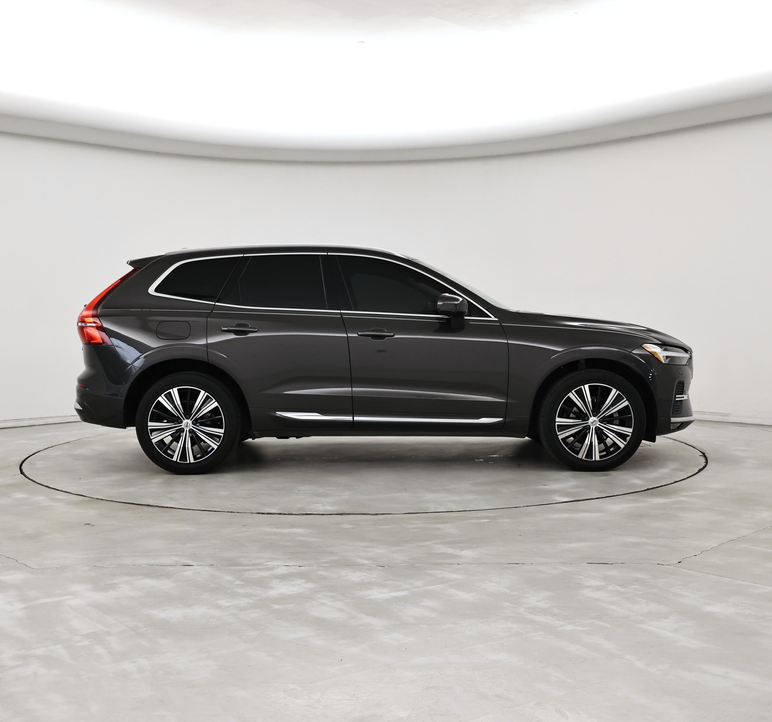 Thumbnail: 2022 Volvo XC60 - 7