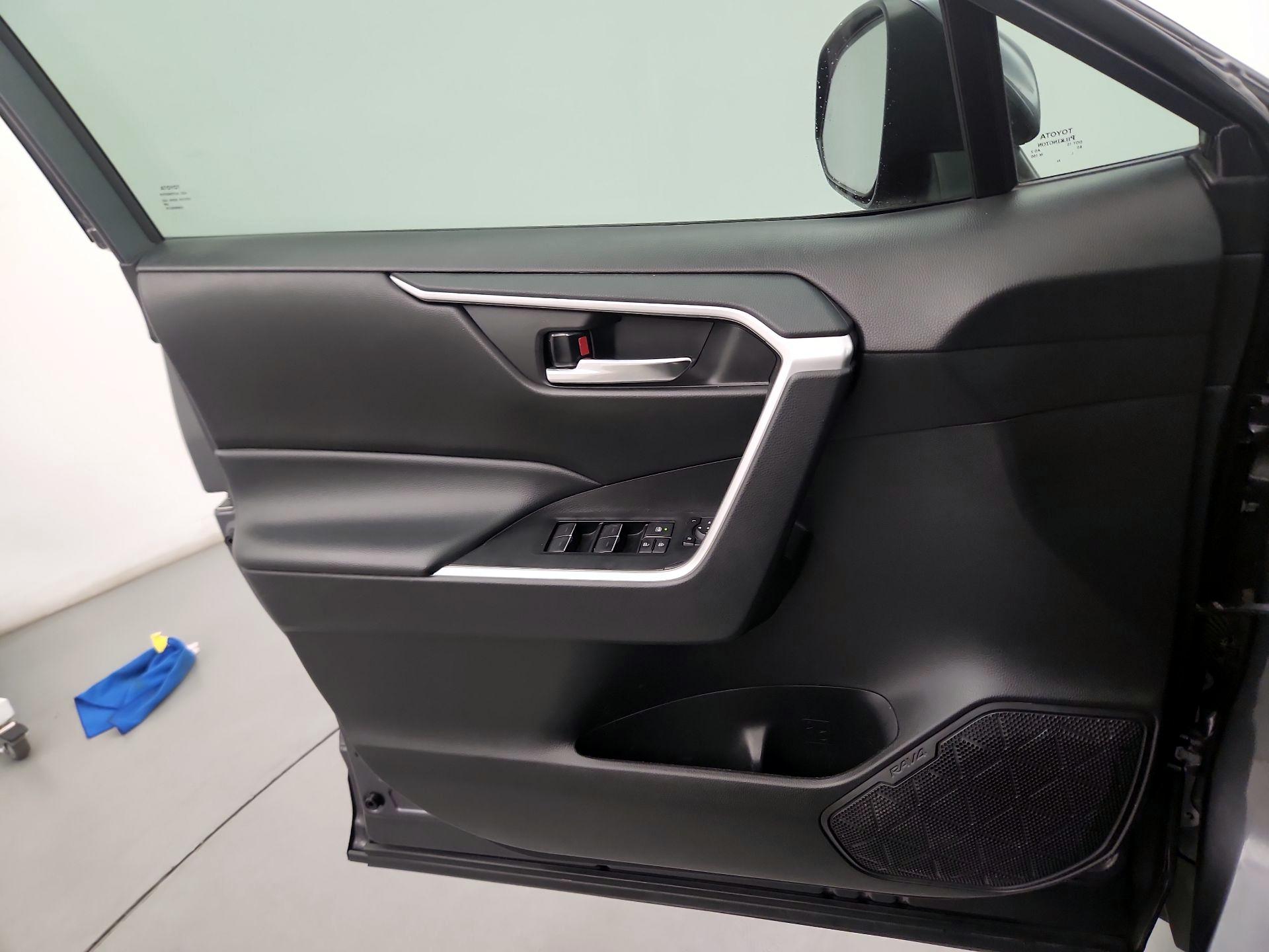 Thumbnail: 2024 Toyota RAV4 - 10