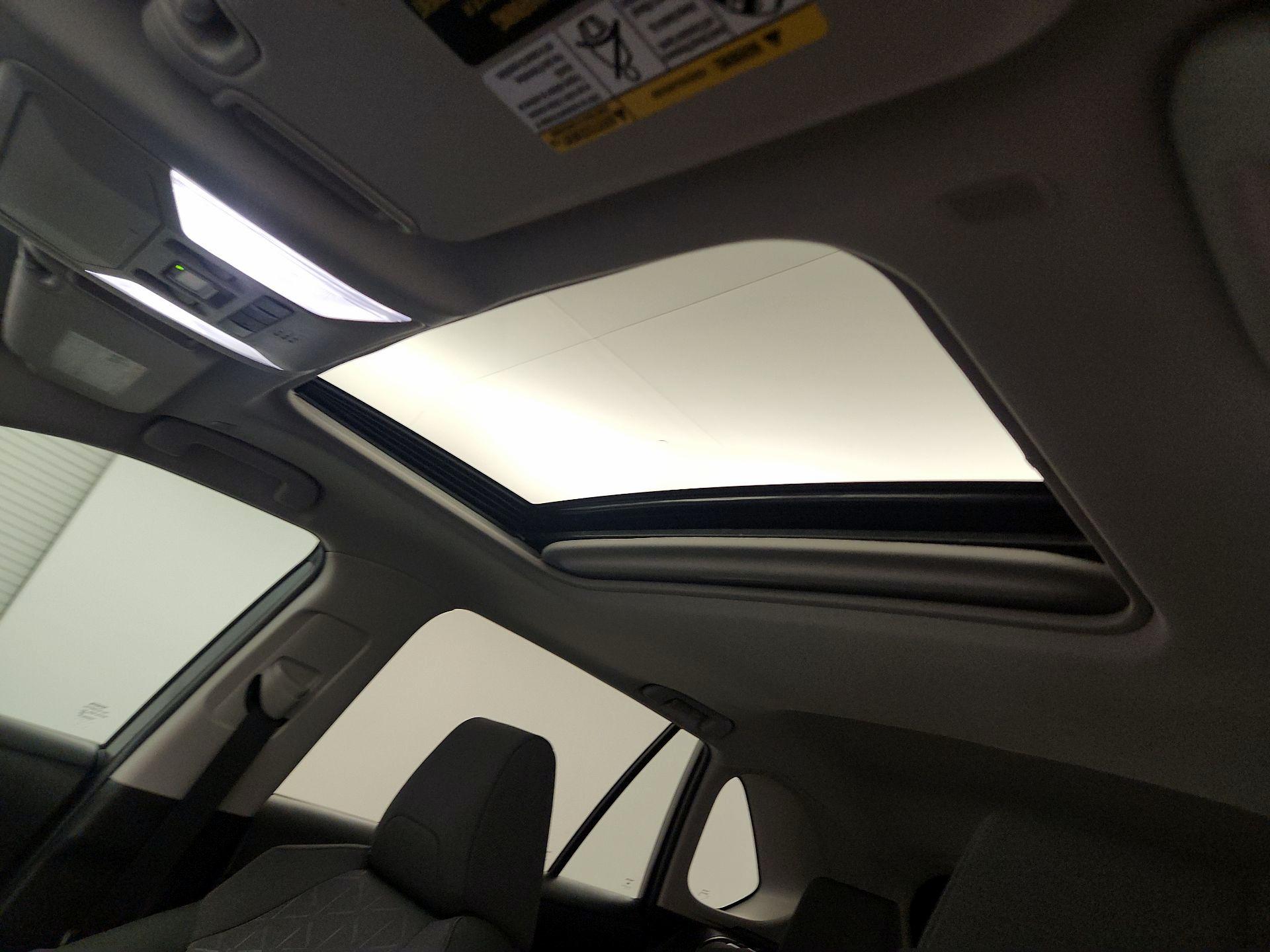 Thumbnail: 2024 Toyota RAV4 - 17