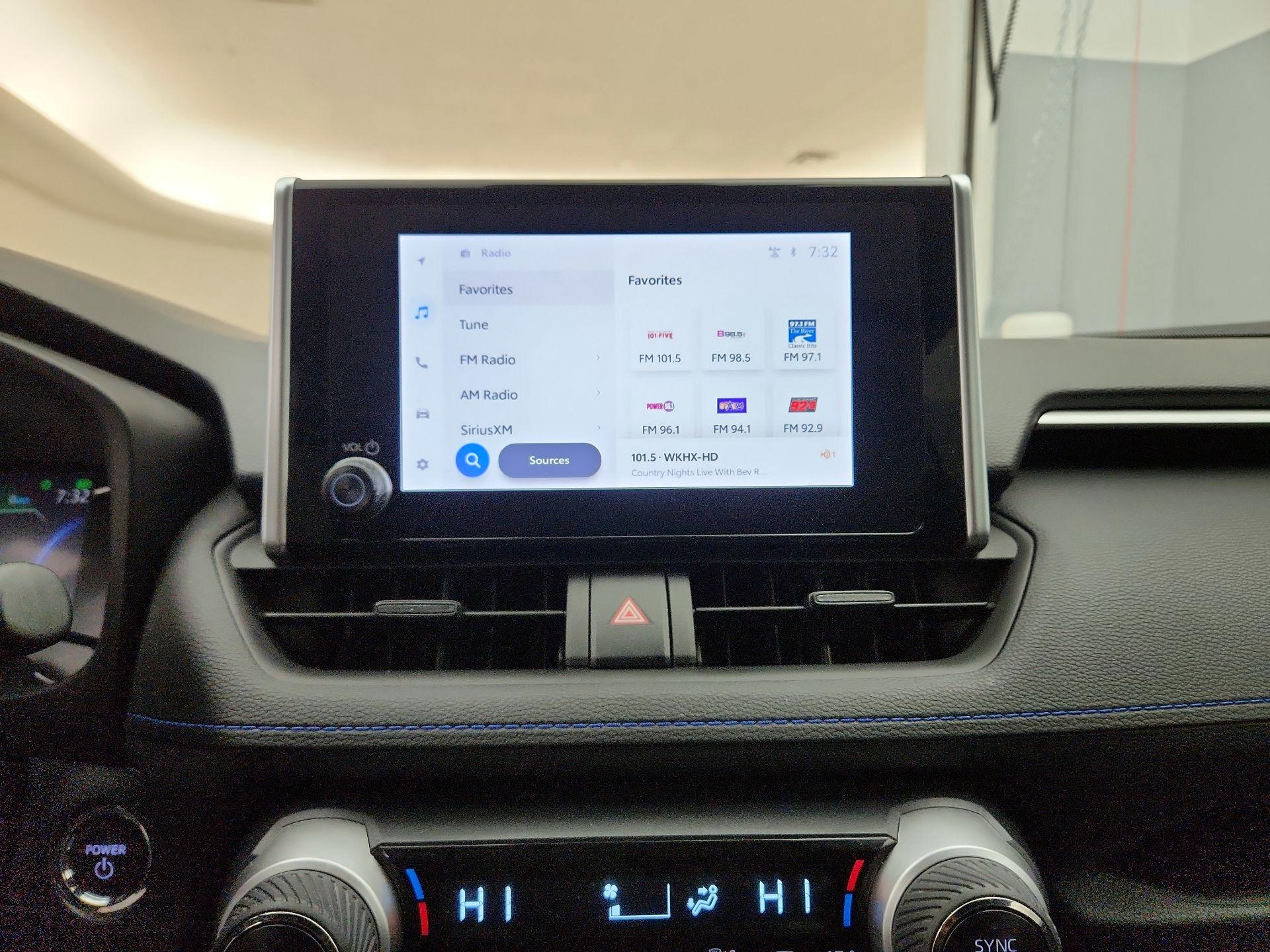 Thumbnail: 2023 Toyota RAV4 - 15