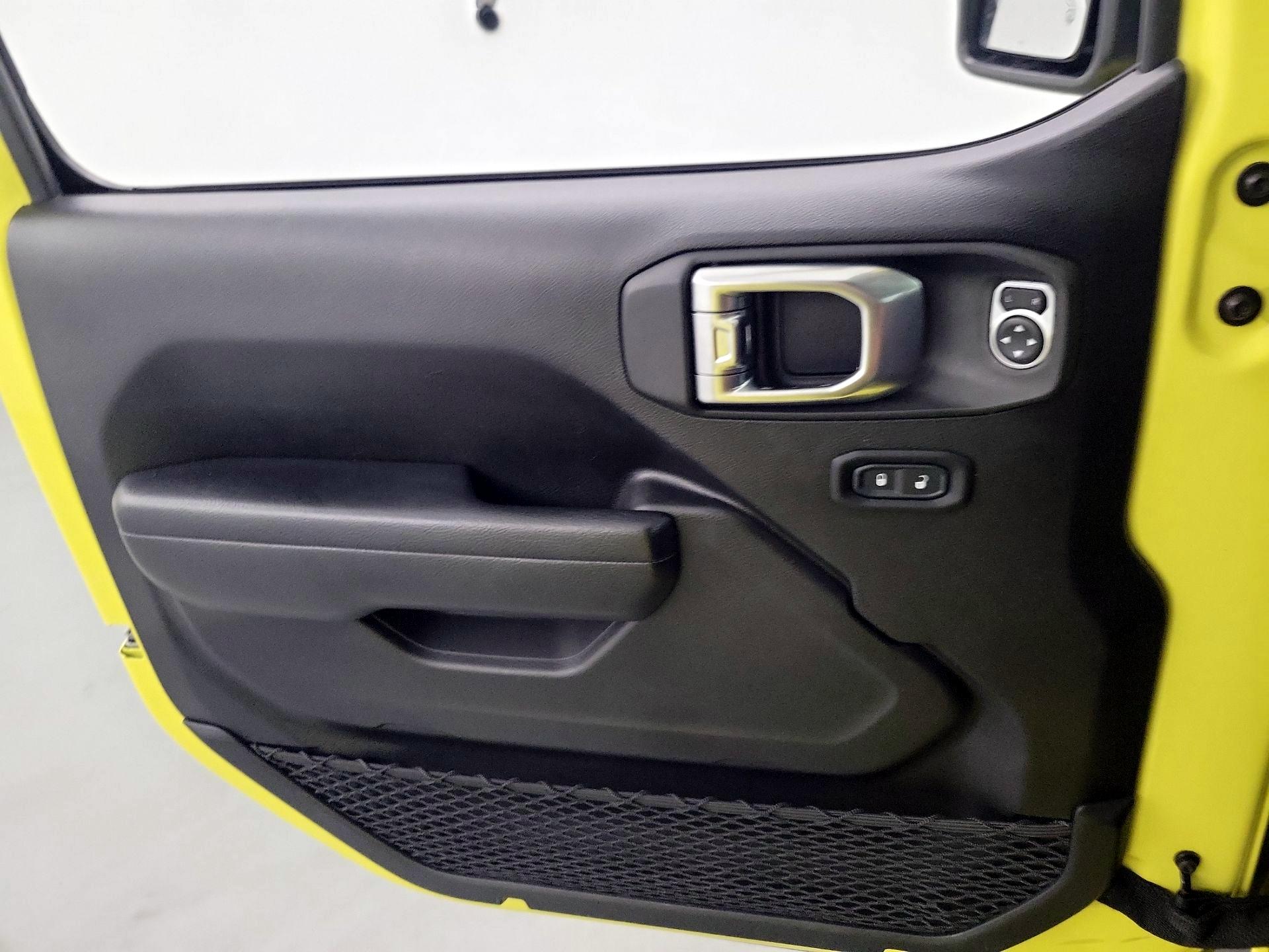 Thumbnail: 2023 Jeep Wrangler - 10