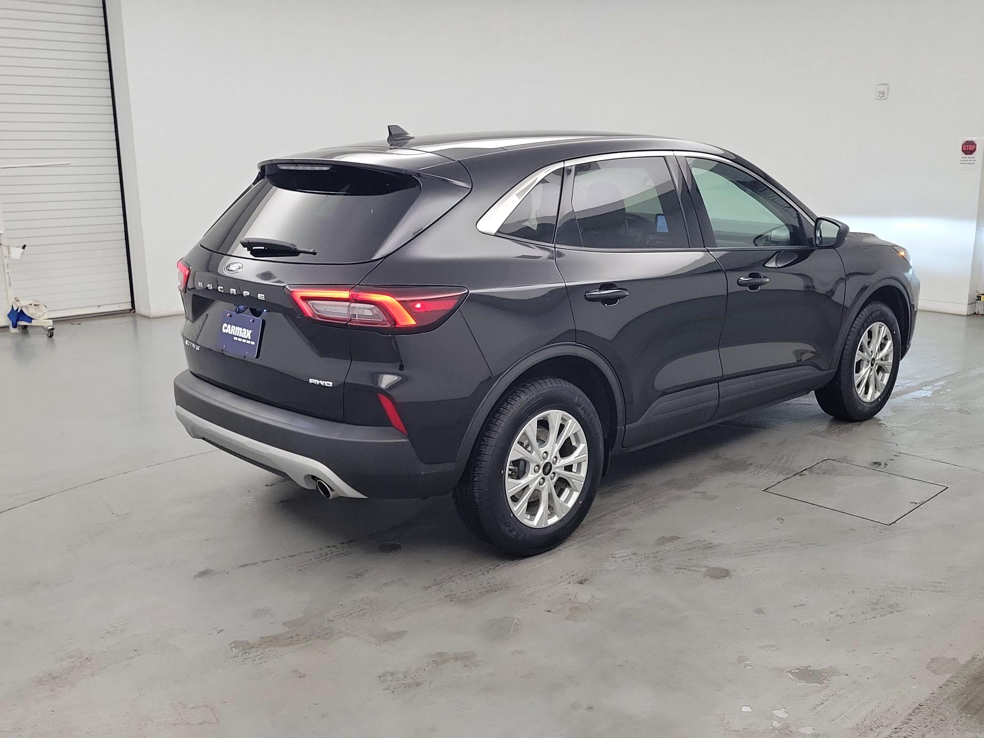 Thumbnail: 2024 Ford Escape - 5