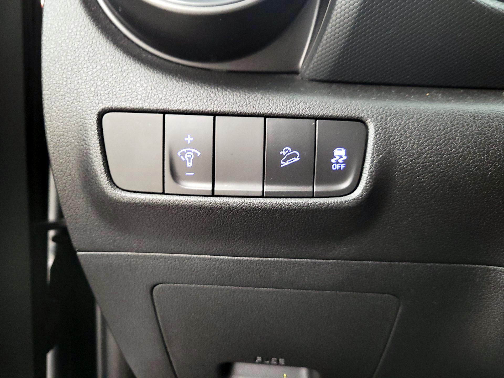 Thumbnail: 2023 Hyundai Kona - 13