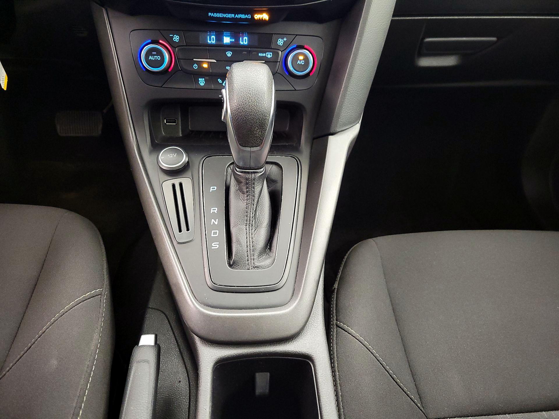 Thumbnail: 2017 Ford Focus - 17