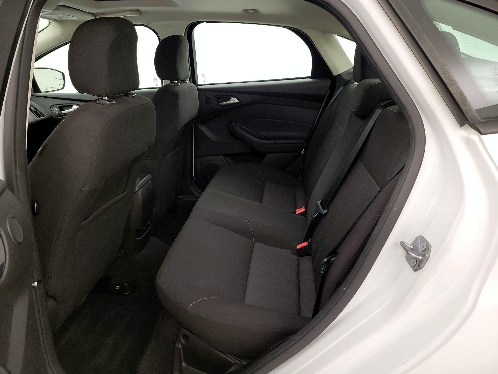 Thumbnail: 2017 Ford Focus - 20