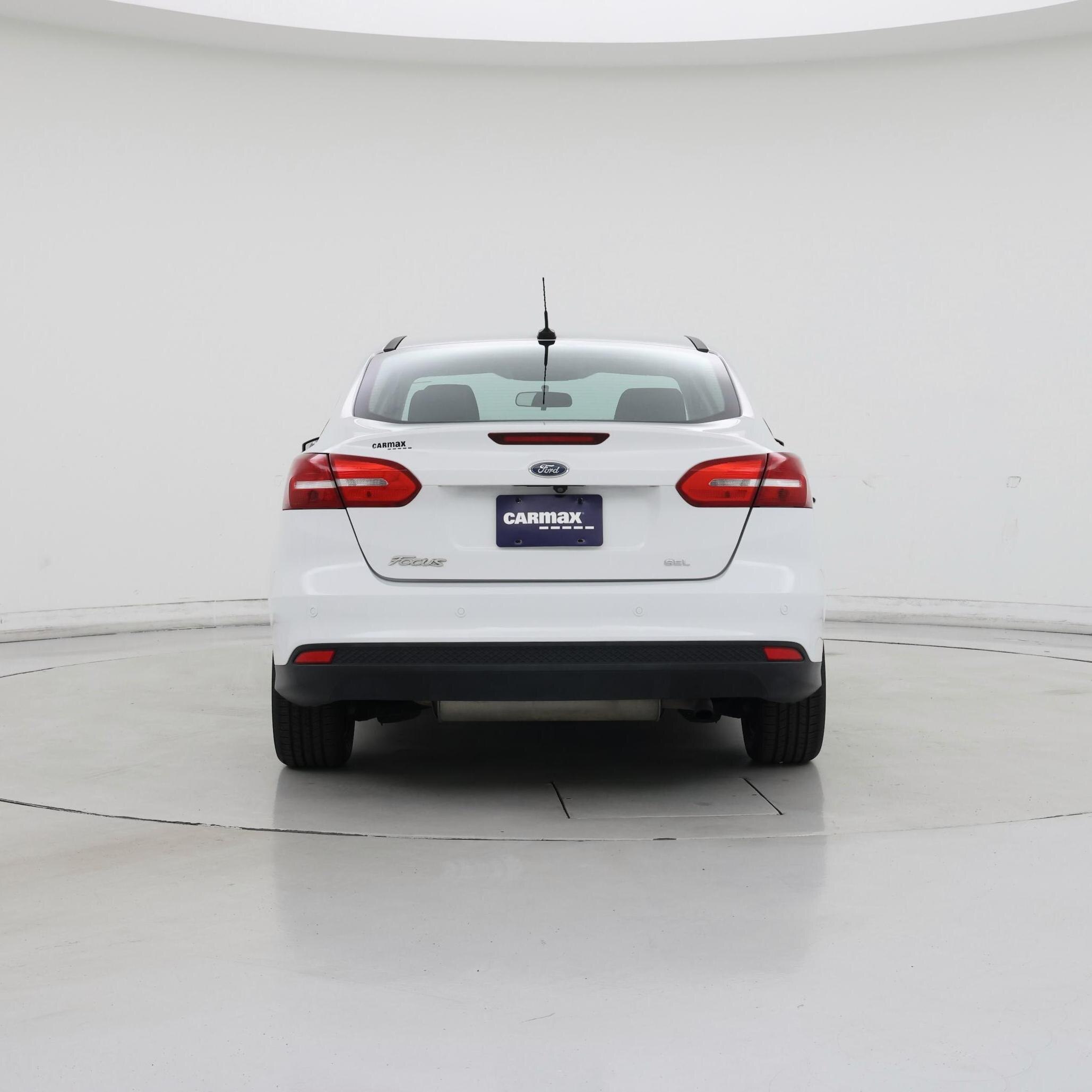 Thumbnail: 2017 Ford Focus - 6