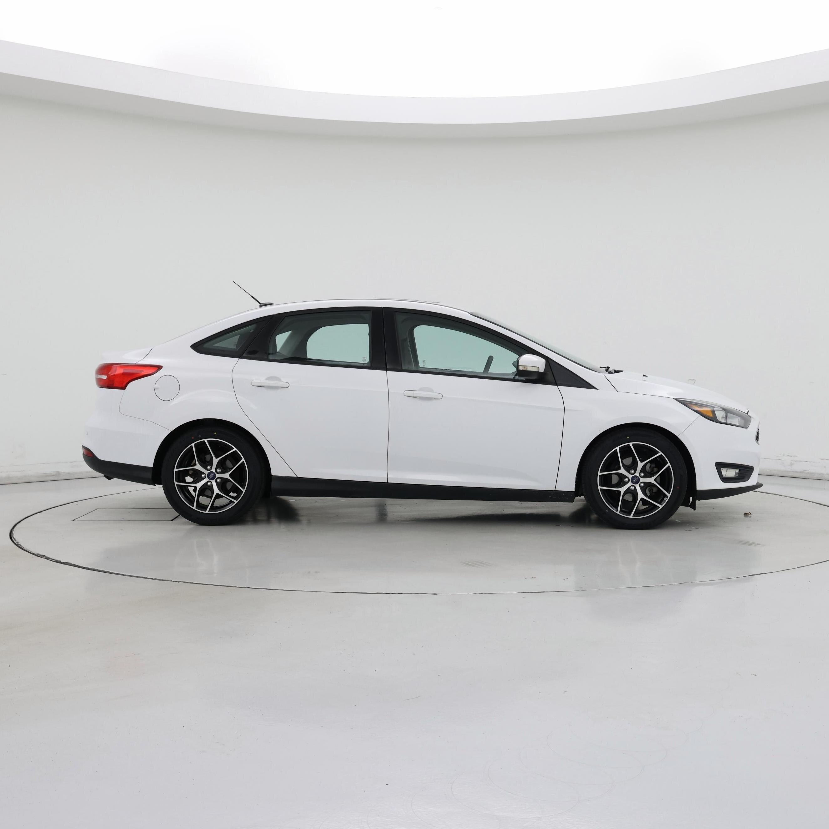 Thumbnail: 2017 Ford Focus - 7