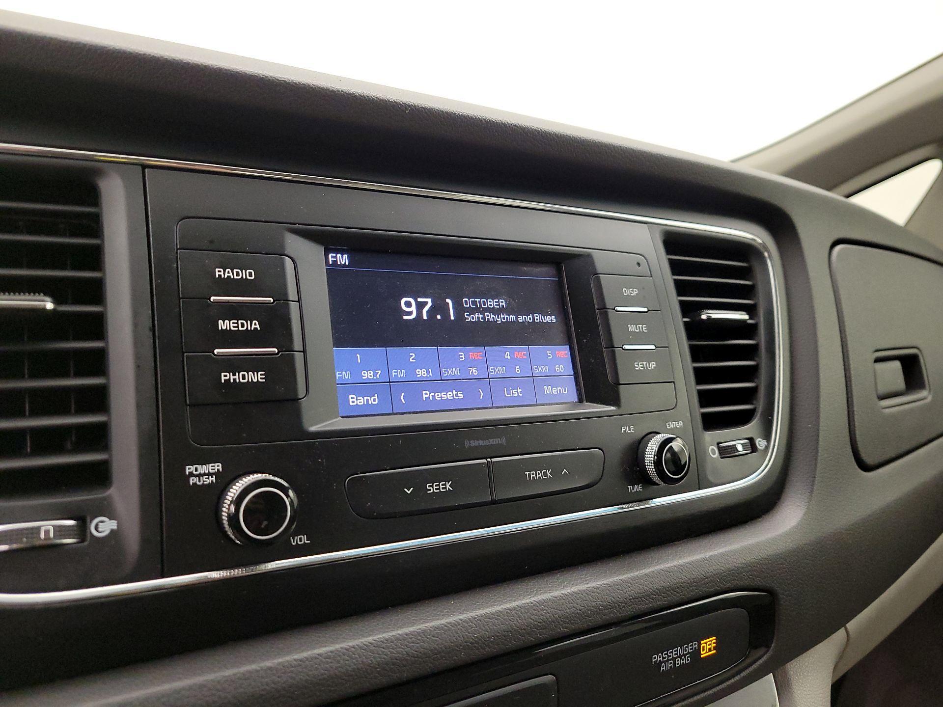 Thumbnail: 2017 Kia Sedona - 15