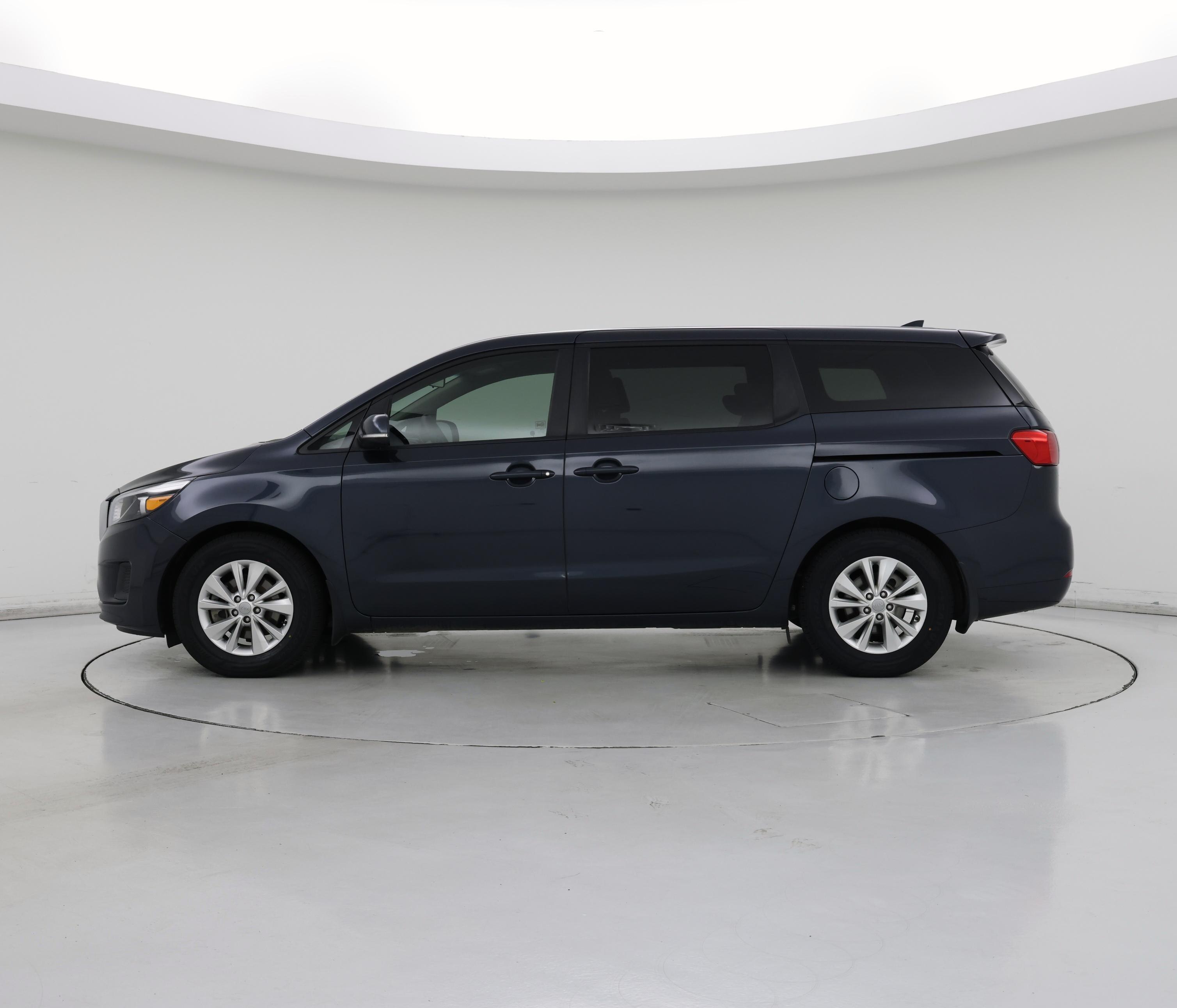 Thumbnail: 2017 Kia Sedona - 3