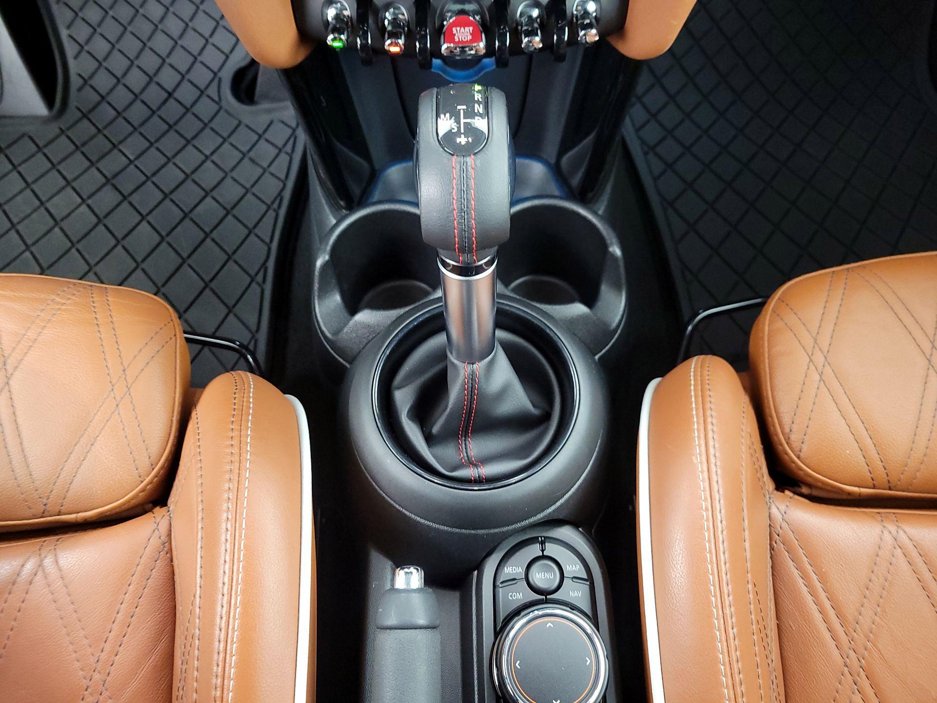 Thumbnail: 2019 MINI Cooper Hardtop - 18