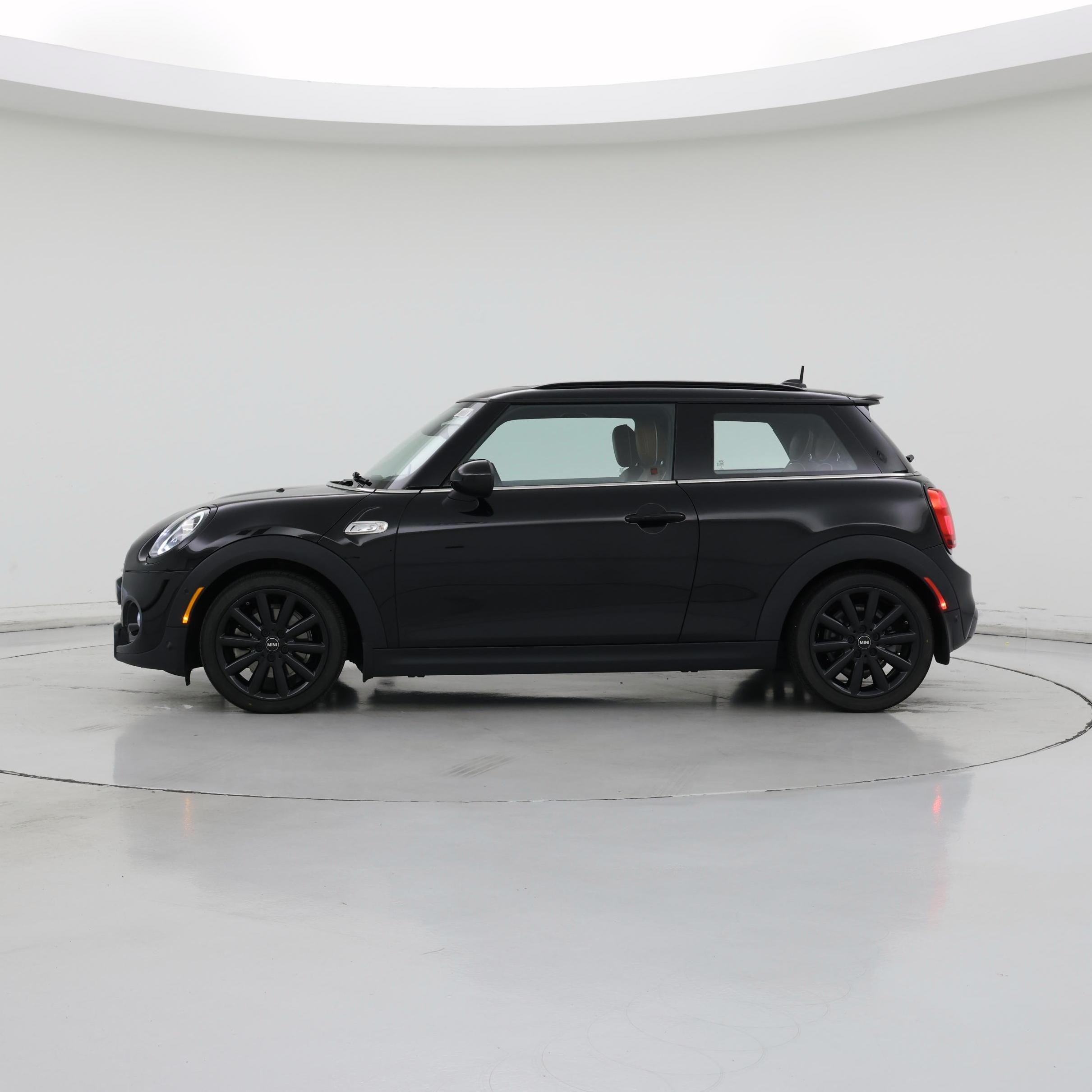 Thumbnail: 2019 MINI Cooper Hardtop - 3
