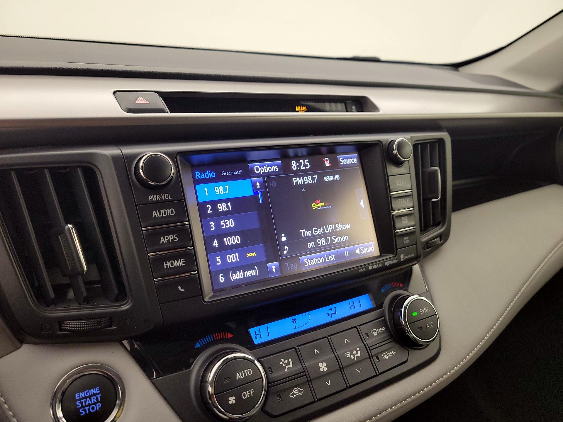 Thumbnail: 2018 Toyota RAV4 - 16