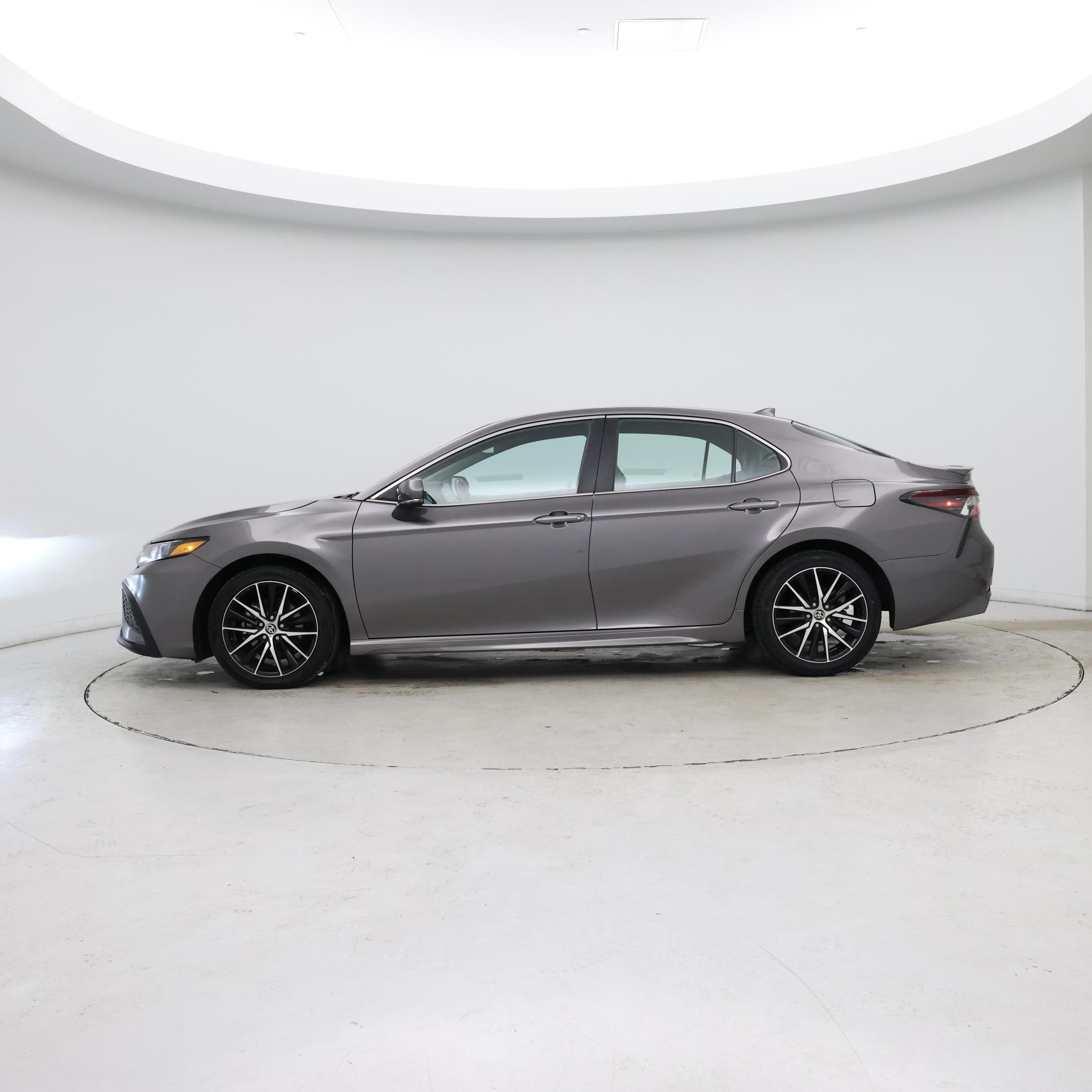 Thumbnail: 2024 Toyota Camry - 3