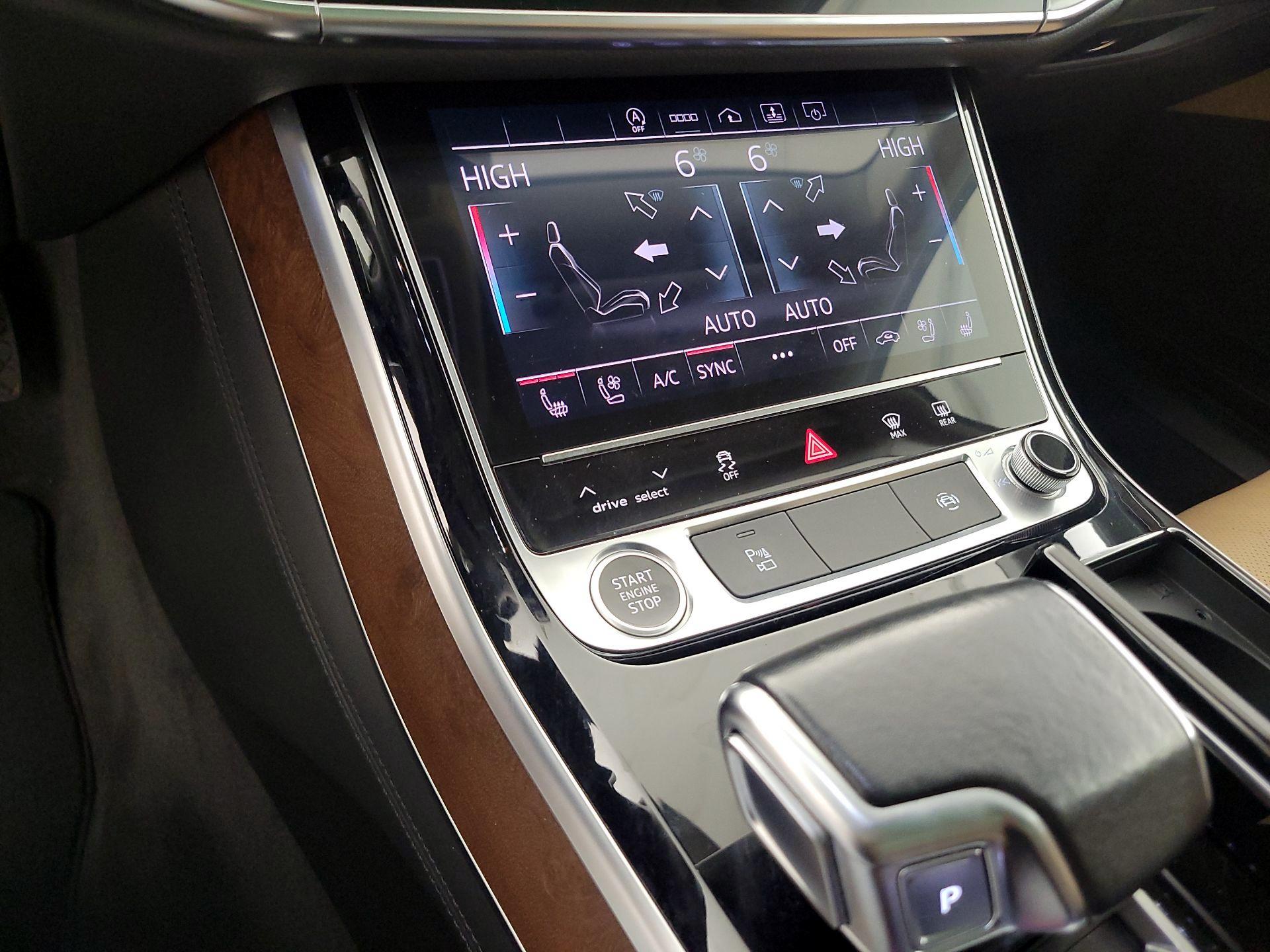 Thumbnail: 2021 Audi A8 - 17