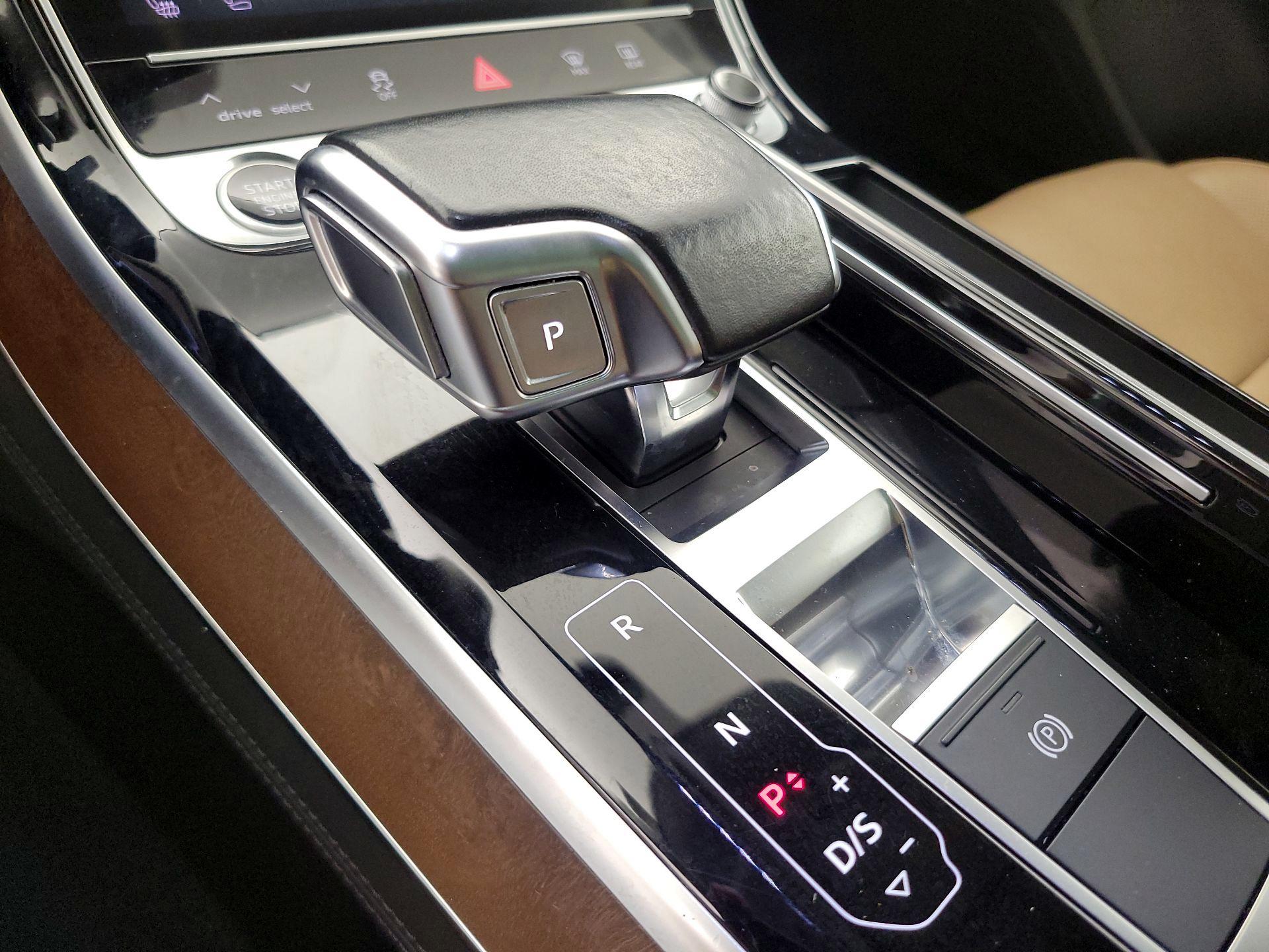 Thumbnail: 2021 Audi A8 - 18