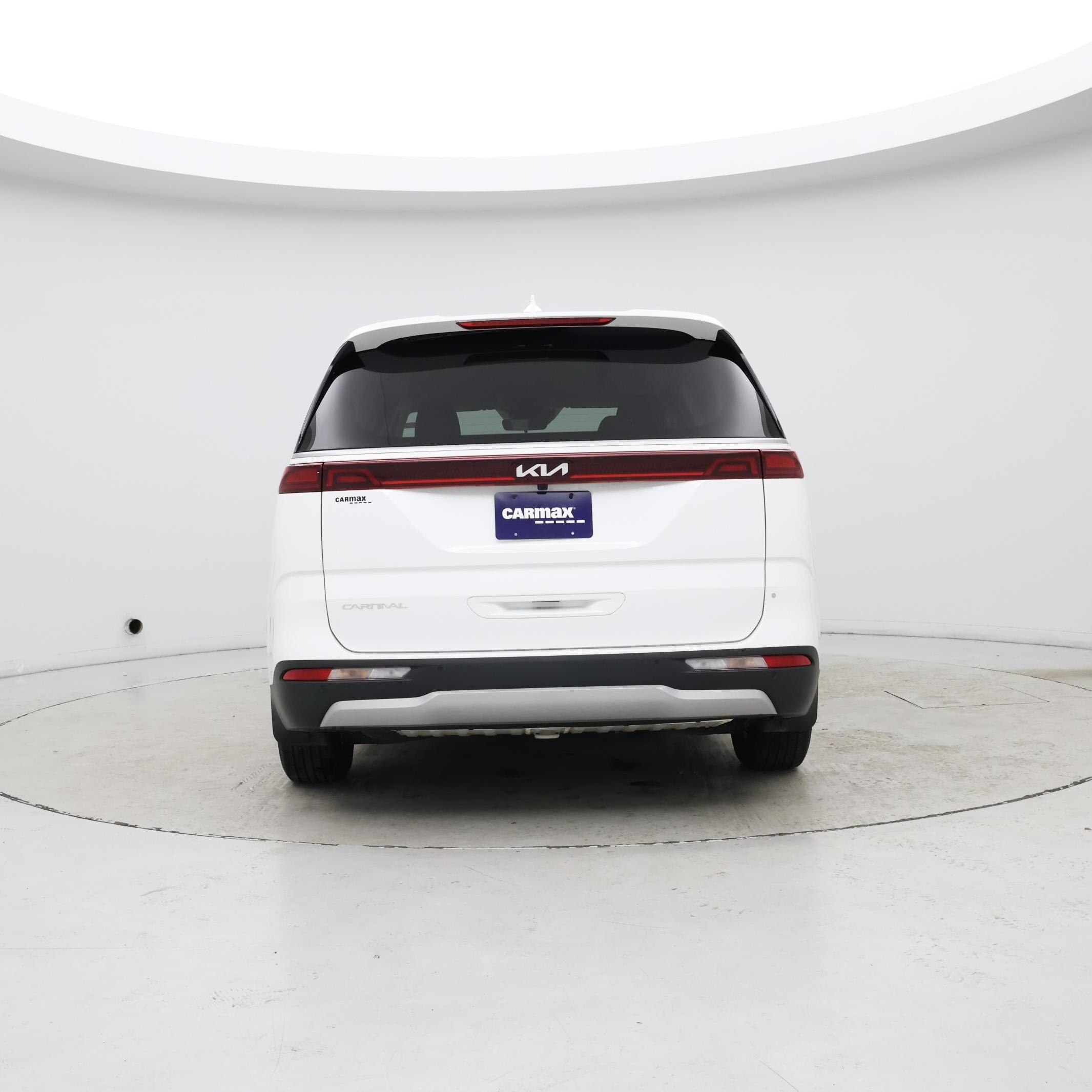 Thumbnail: 2023 Kia Carnival - 6