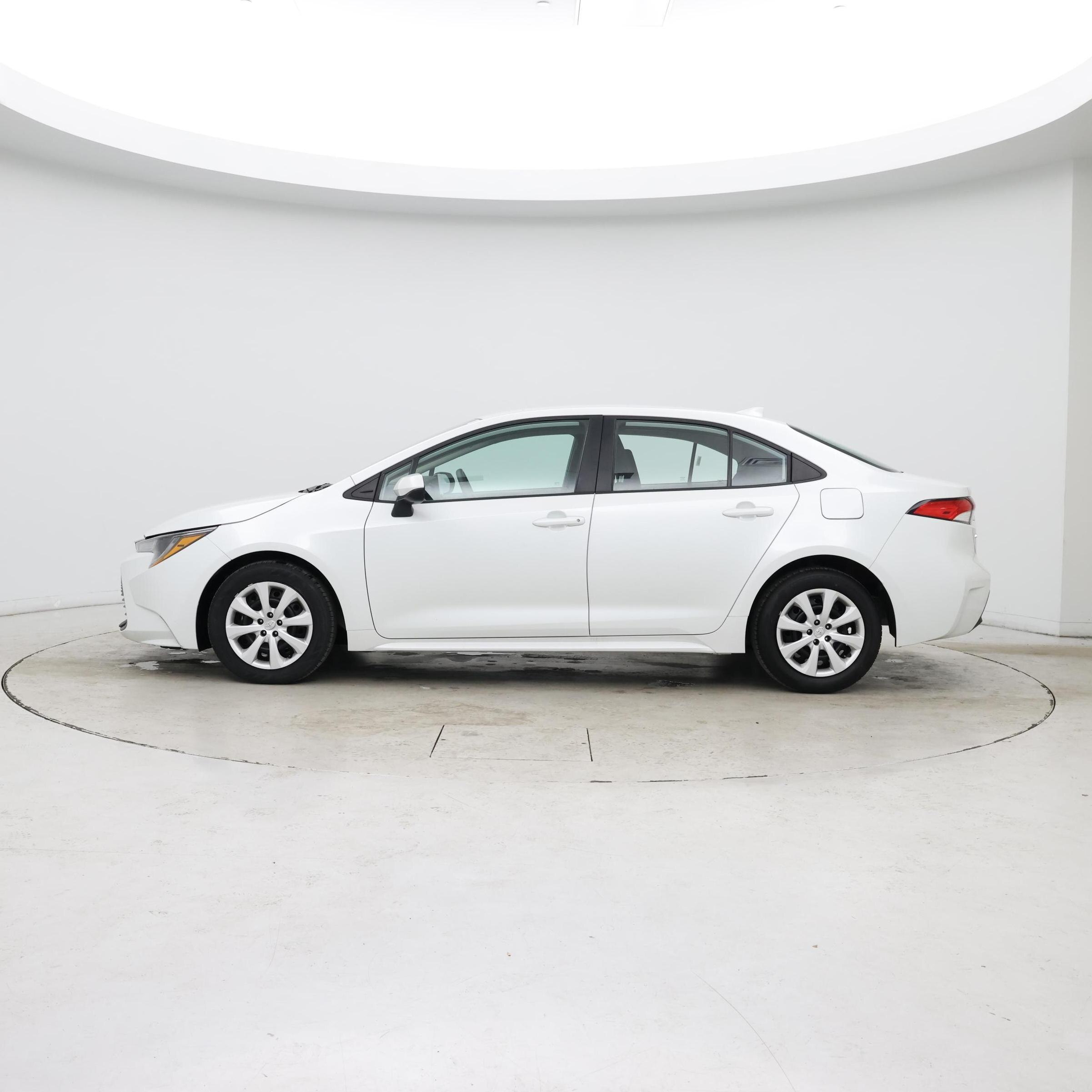 Thumbnail: 2024 Toyota Corolla - 3