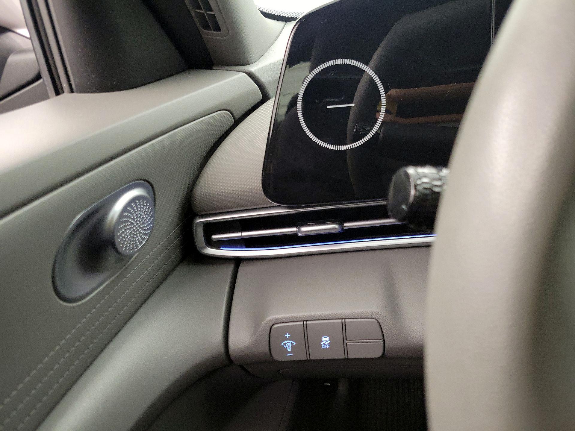 Thumbnail: 2024 Hyundai Elantra - 13