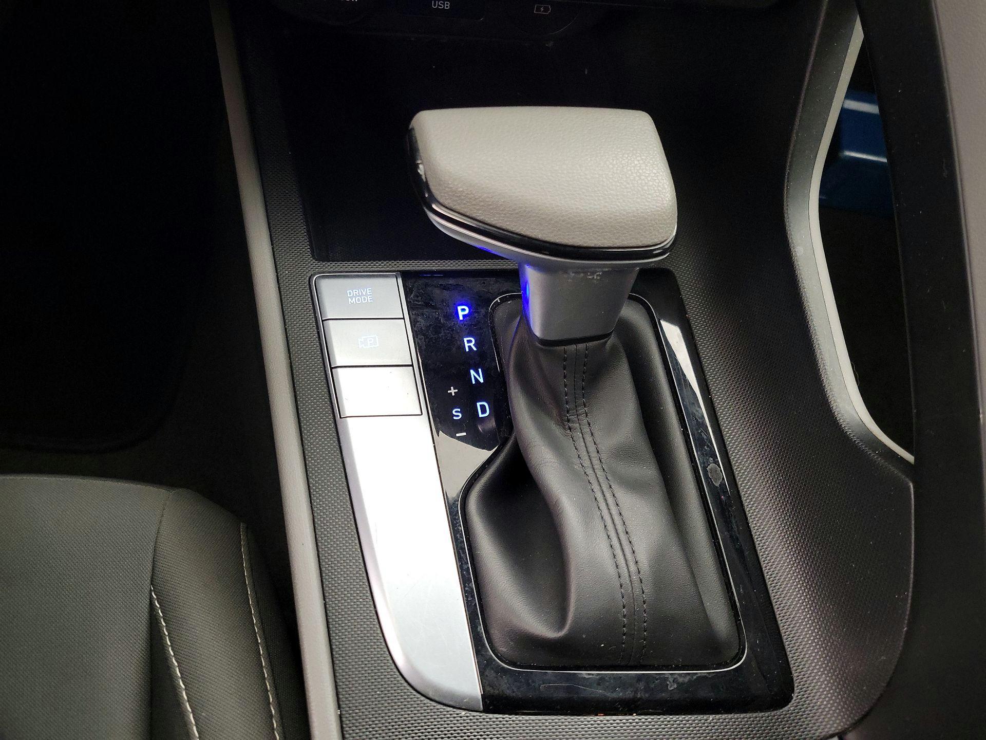 Thumbnail: 2024 Hyundai Elantra - 17